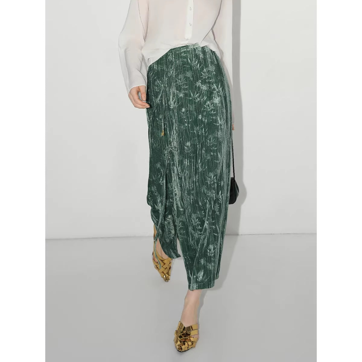 COCOBELLA_3D_Embellished_Pocket_Straight_Fit_Commuter_Blazer_For_Women_Casual_Jackets_MISSTT