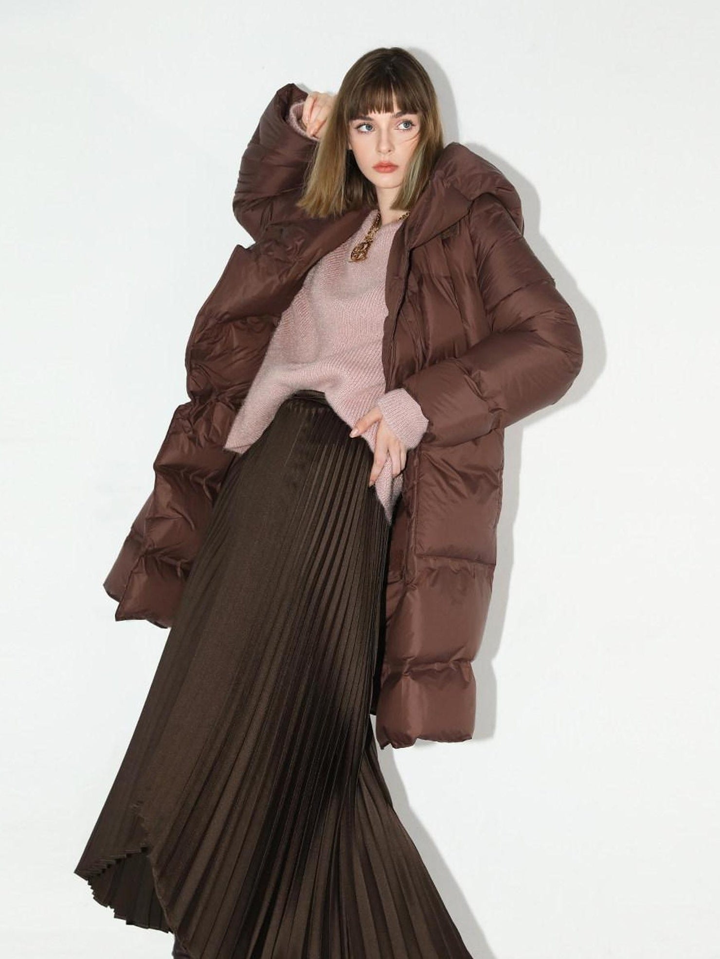 COCOBELLA 90 White Duck Down 200G Straight Fit Commuter Mocha Outerwear Down Jackets