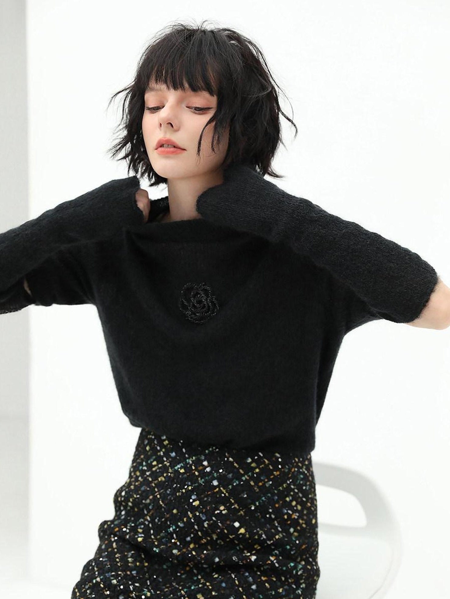 COCOBELLA Beaded Detachable Sleeves Straight Fit Office Knit Mock Neck Black Sweater