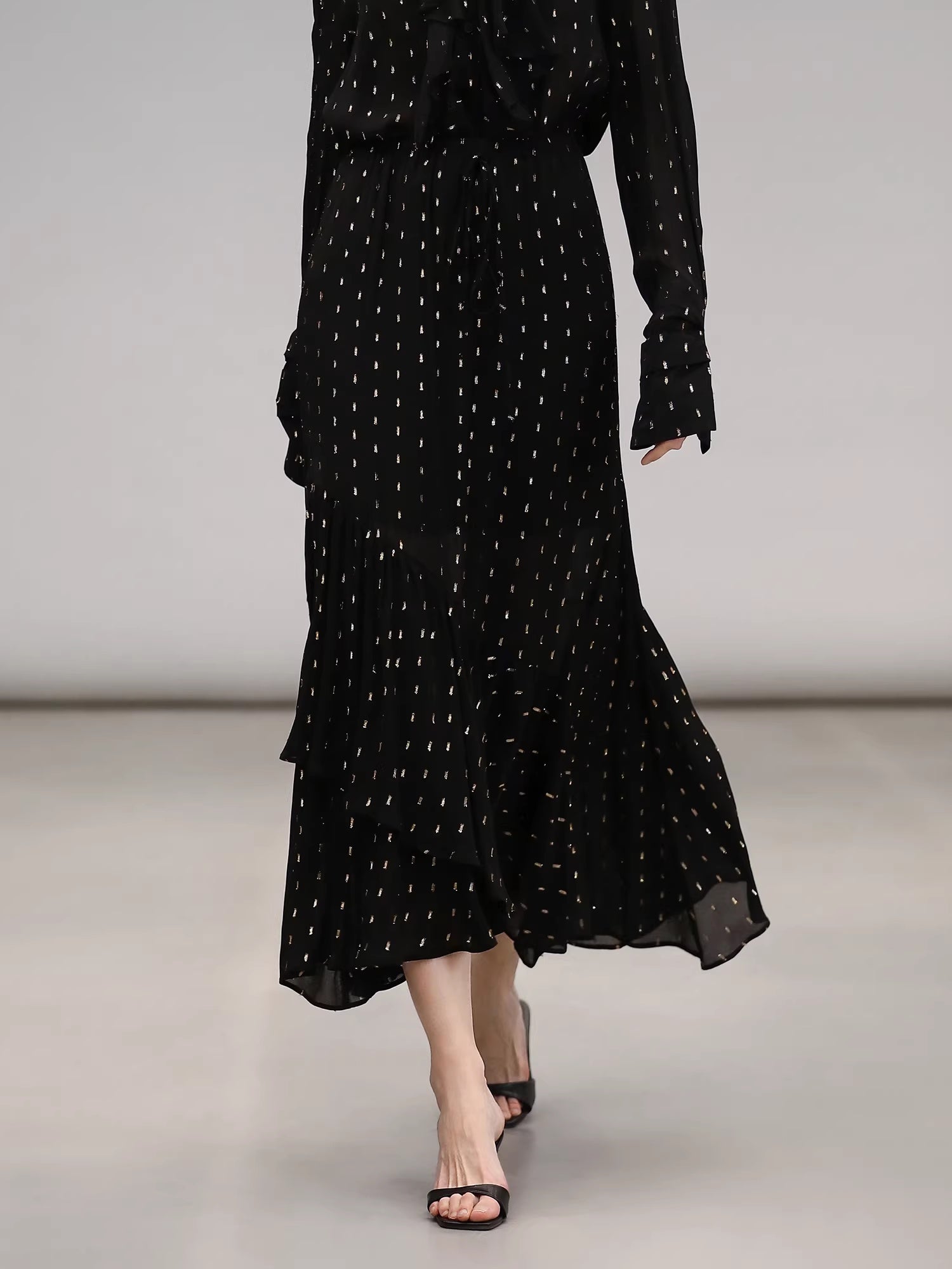 COCOBELLA_Chic_French_Ruffle_Jacquard_Viscose_Straight_Long_Sleeve_Black_Gold_Polka_Shirts_MISSTT