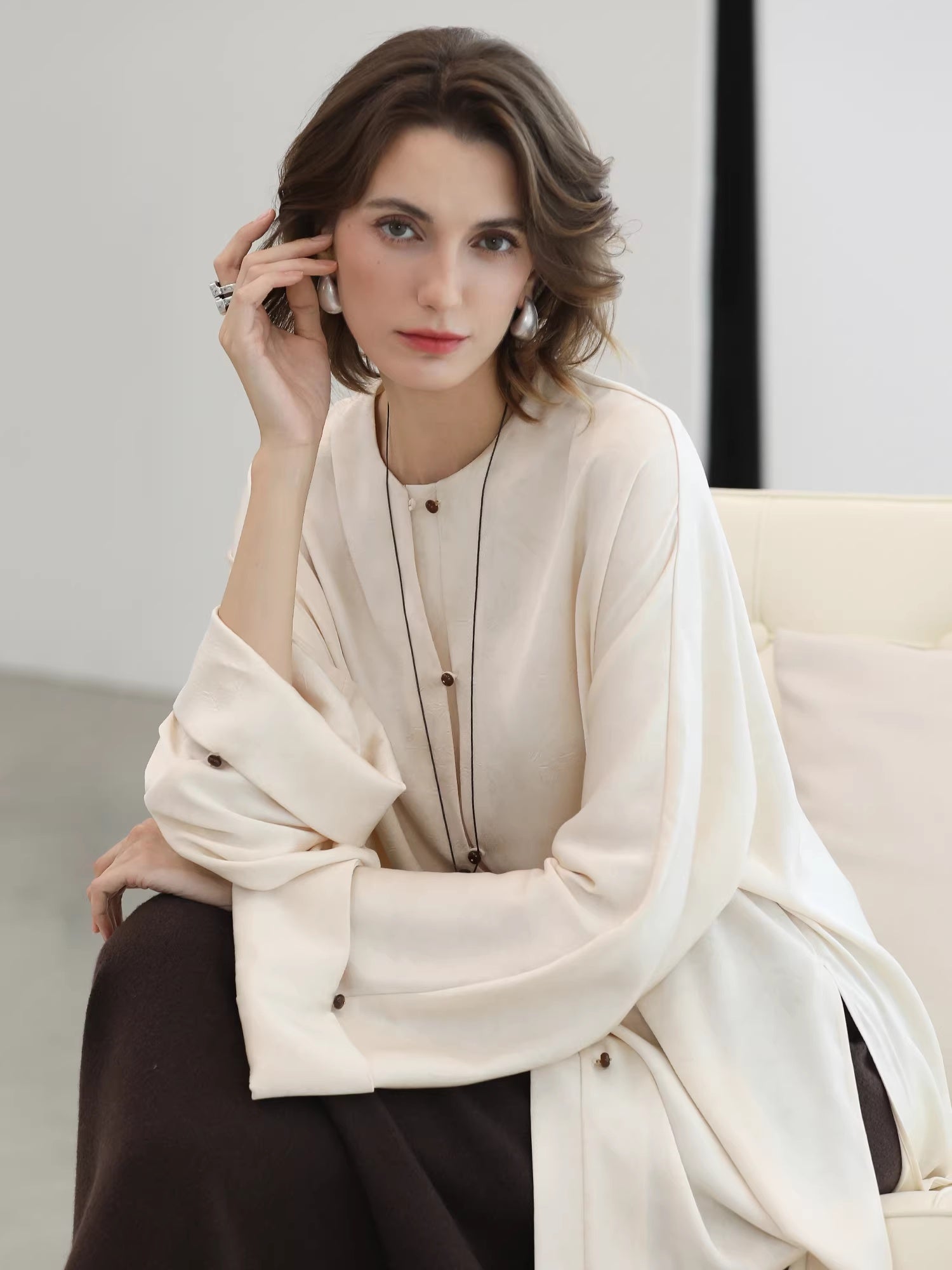 COCOBELLA_Chinese_Loose_Button_Long_Sleeve_Round_Neck_Midlength_Casual_Work_T-Shirts_MISSTT