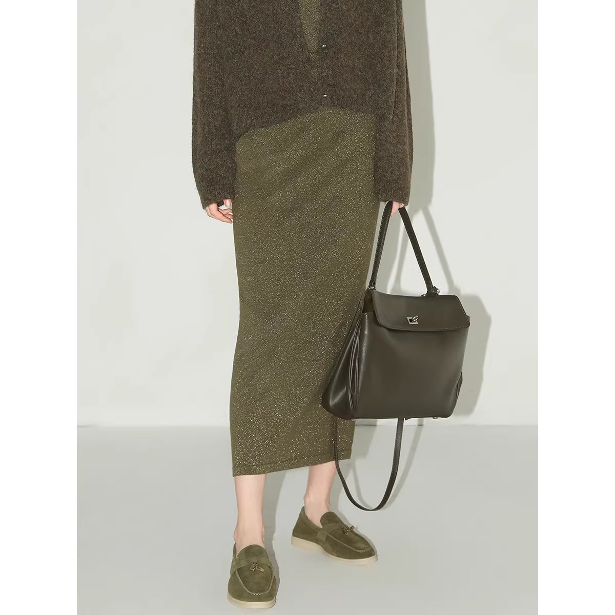 COCOBELLA_Cozy_Soft_Thick_Knit_Buttoned_Boucle_Straight_Fit_Women_Crew_Neck_Sweater_MISSTT