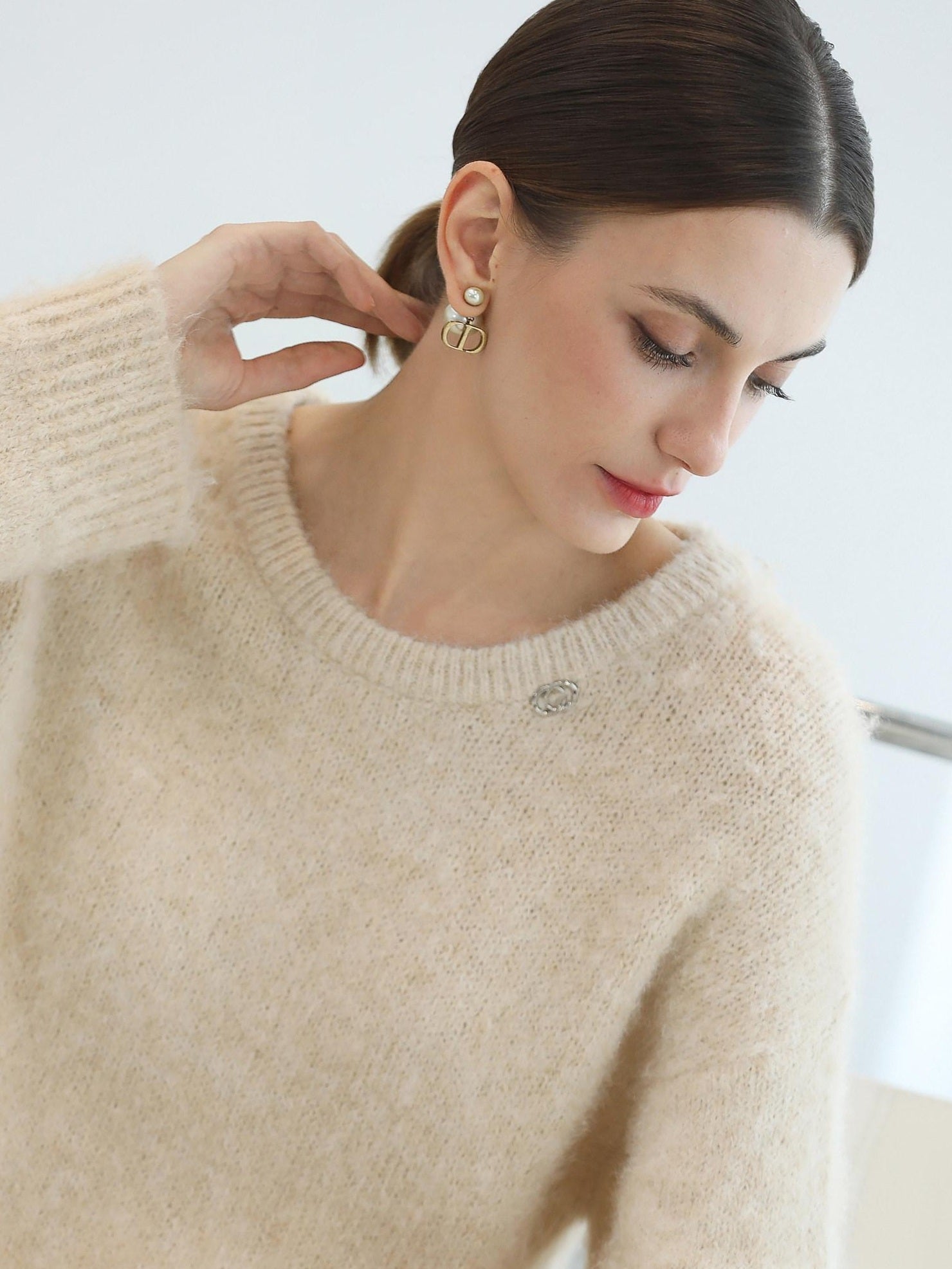 COCOBELLA Cozy Thick Loose Fit Commuter Round Neck Long Sleeve Knit Beige Women Sweater