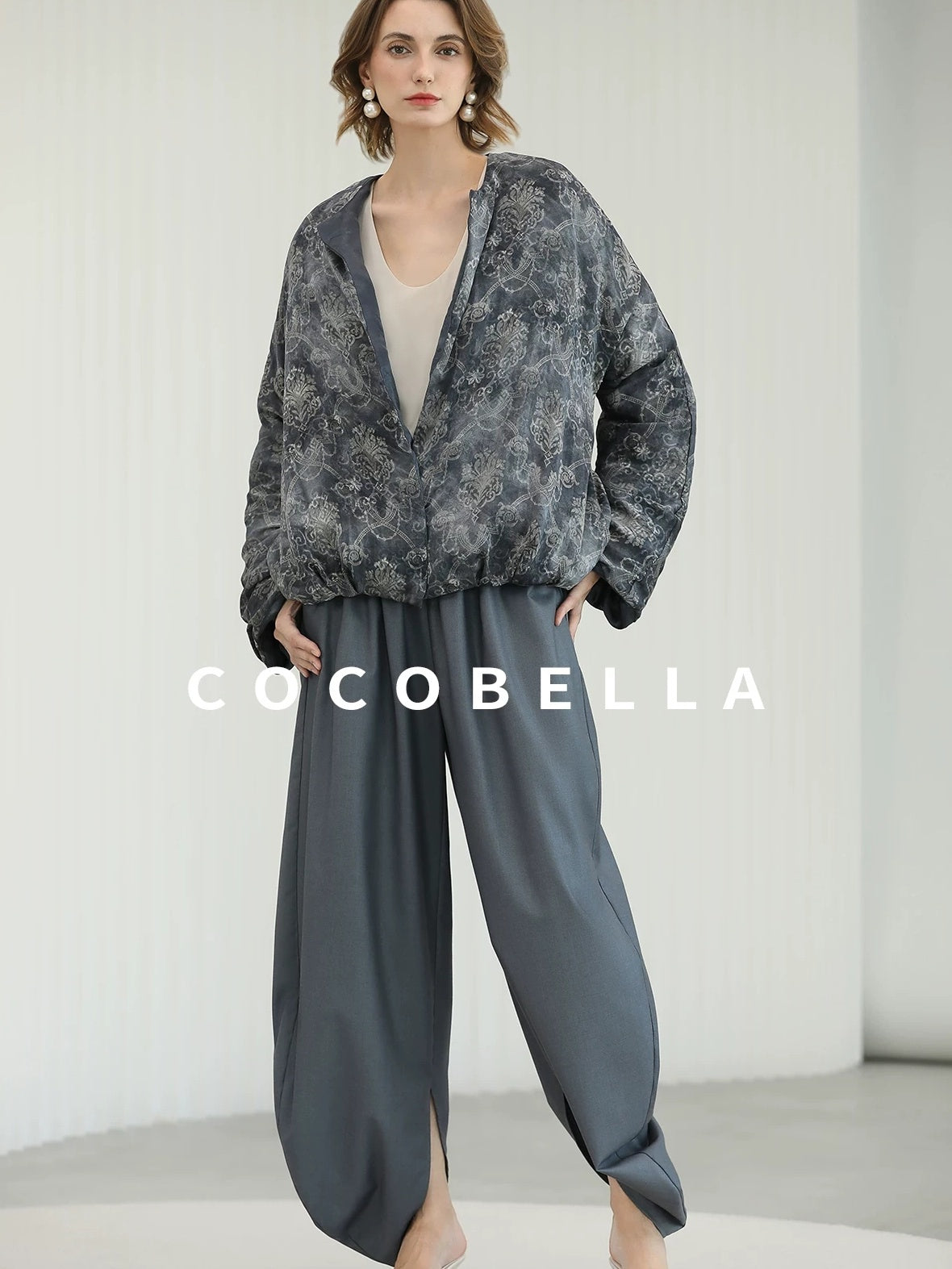 COCOBELLA Double Faced 90 White Duck Down Straight Ol Floral Pleated City Down Jackets