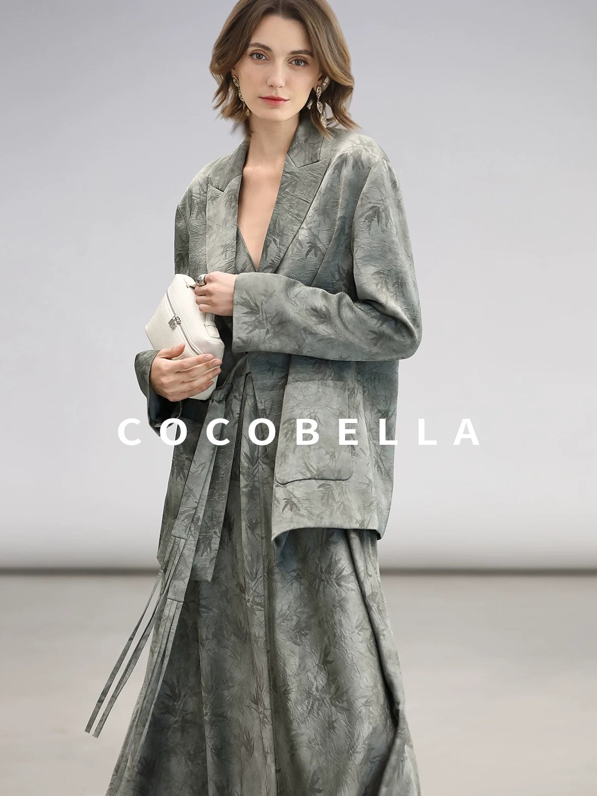 COCOBELLA Elegant Printed A Line V Neck Sleeveless Cinched Waist Reversible Slip Dresses