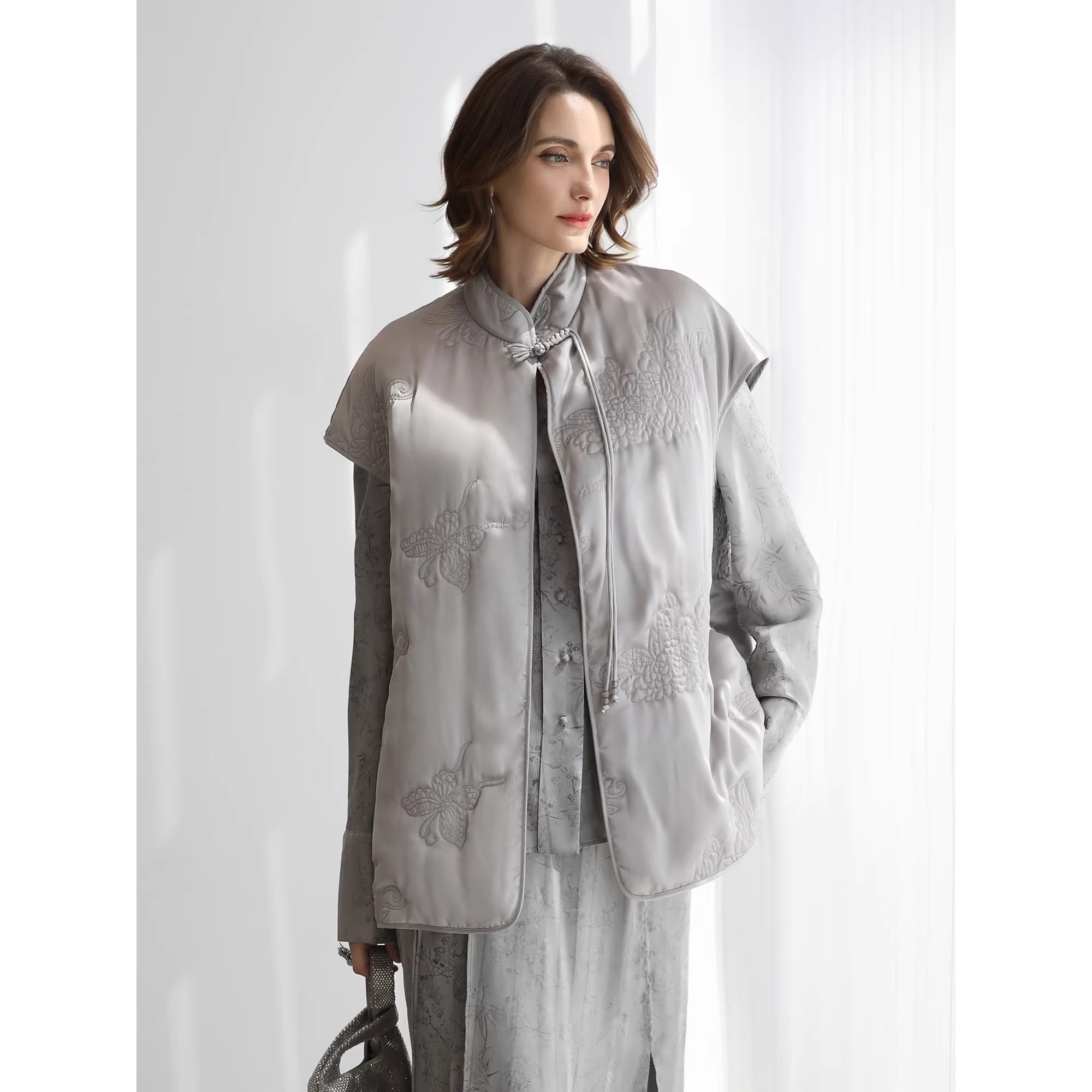 COCOBELLA_Embroidered_Ethnic_Straight_Fit_Commuter_Short_Polyester_Women_Padded_Jackets_MISSTT