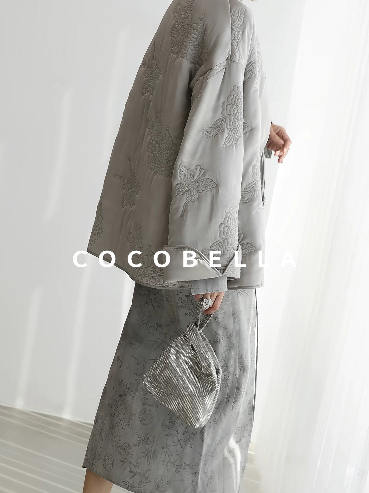 COCOBELLA Embroidered Ethnic Straight Fit Commuter Short Polyester Women Padded Jackets