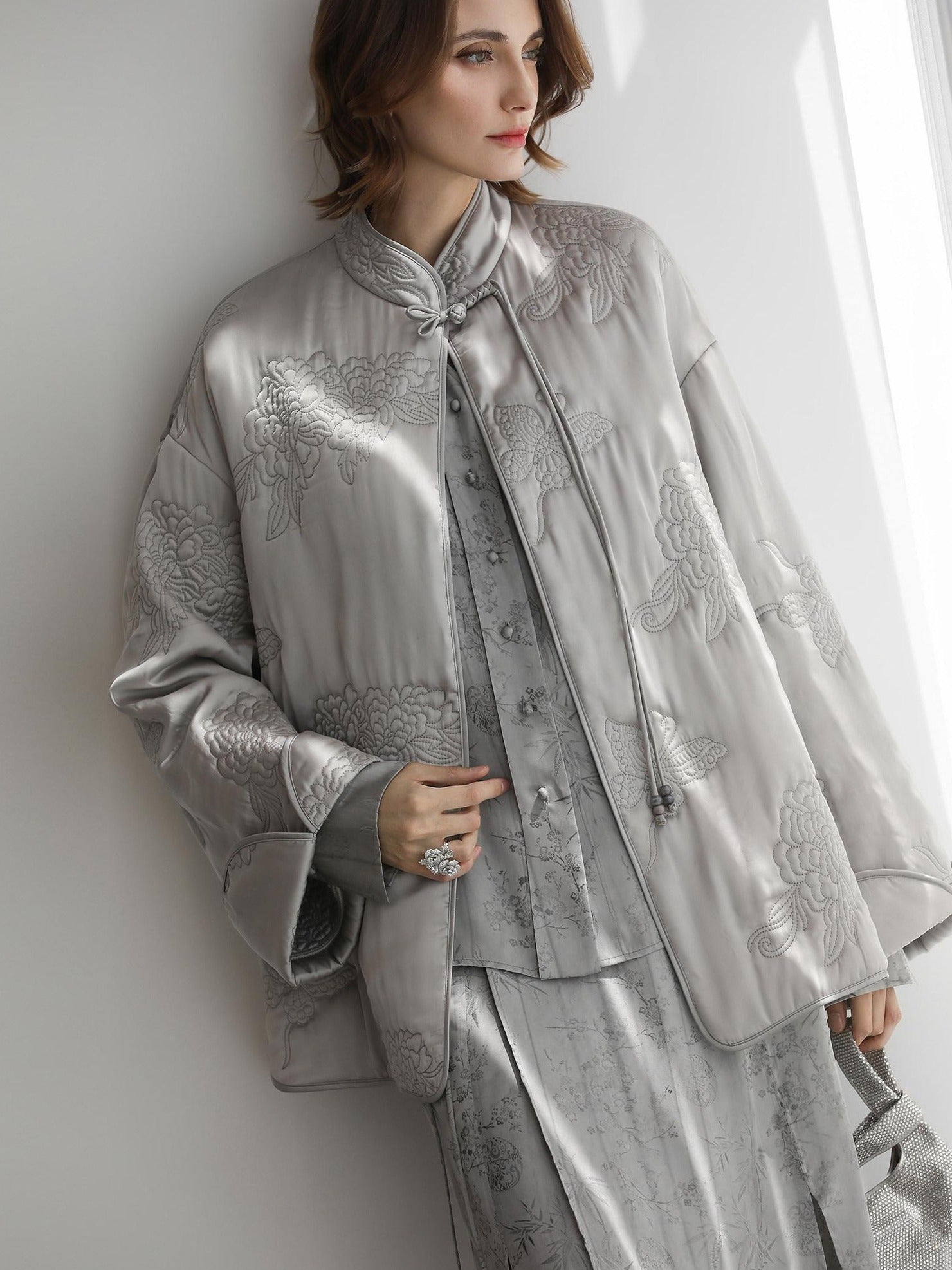 COCOBELLA Embroidered Ethnic Straight Fit Commuter Short Polyester Women Padded Jackets