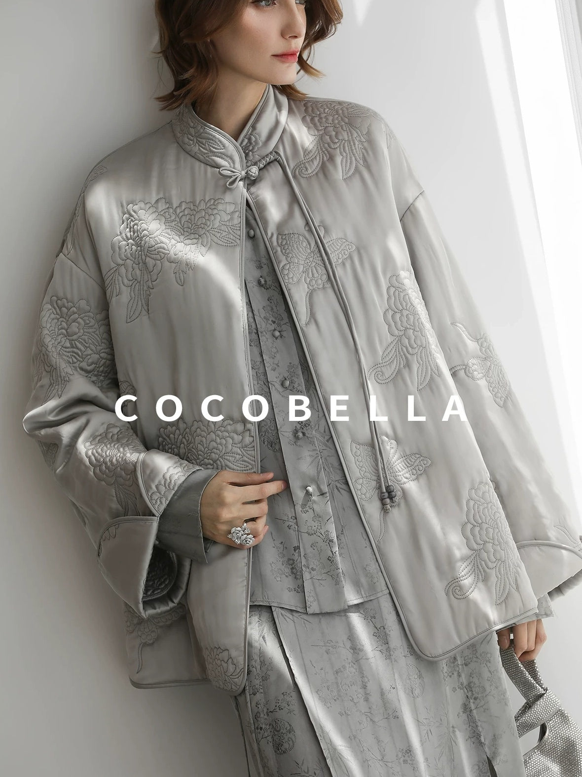 COCOBELLA Embroidered Ethnic Straight Fit Commuter Short Polyester Women Padded Jackets