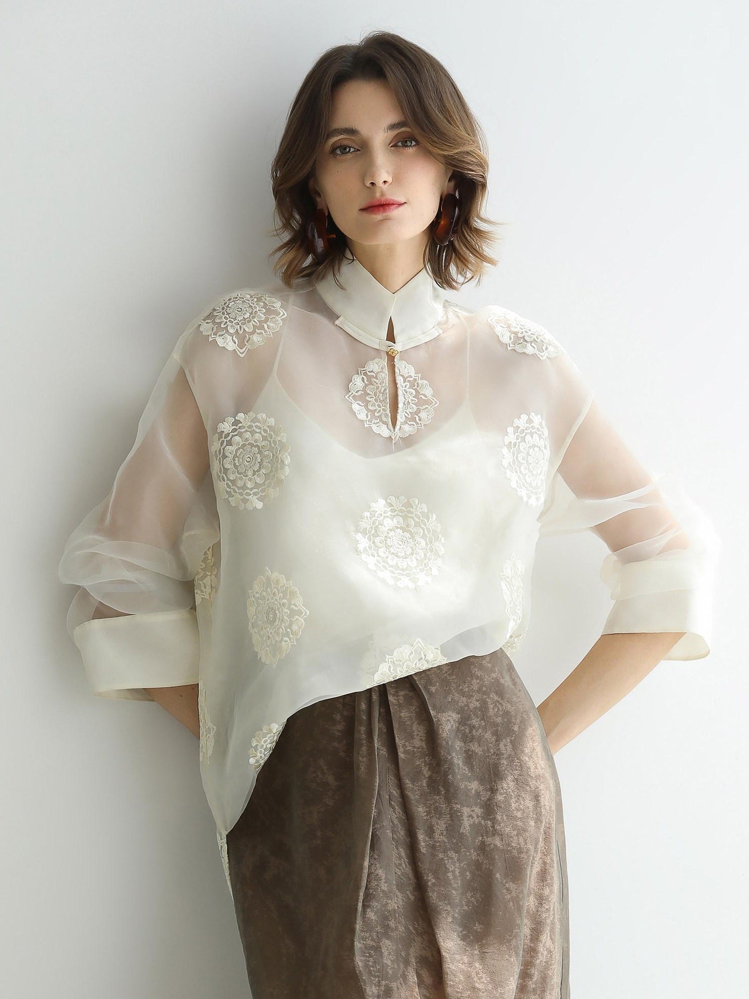 COCOBELLA Embroidered Lurex Chinese Loose Fit Stand Collar Commuting Long Sleeve T-Shirts