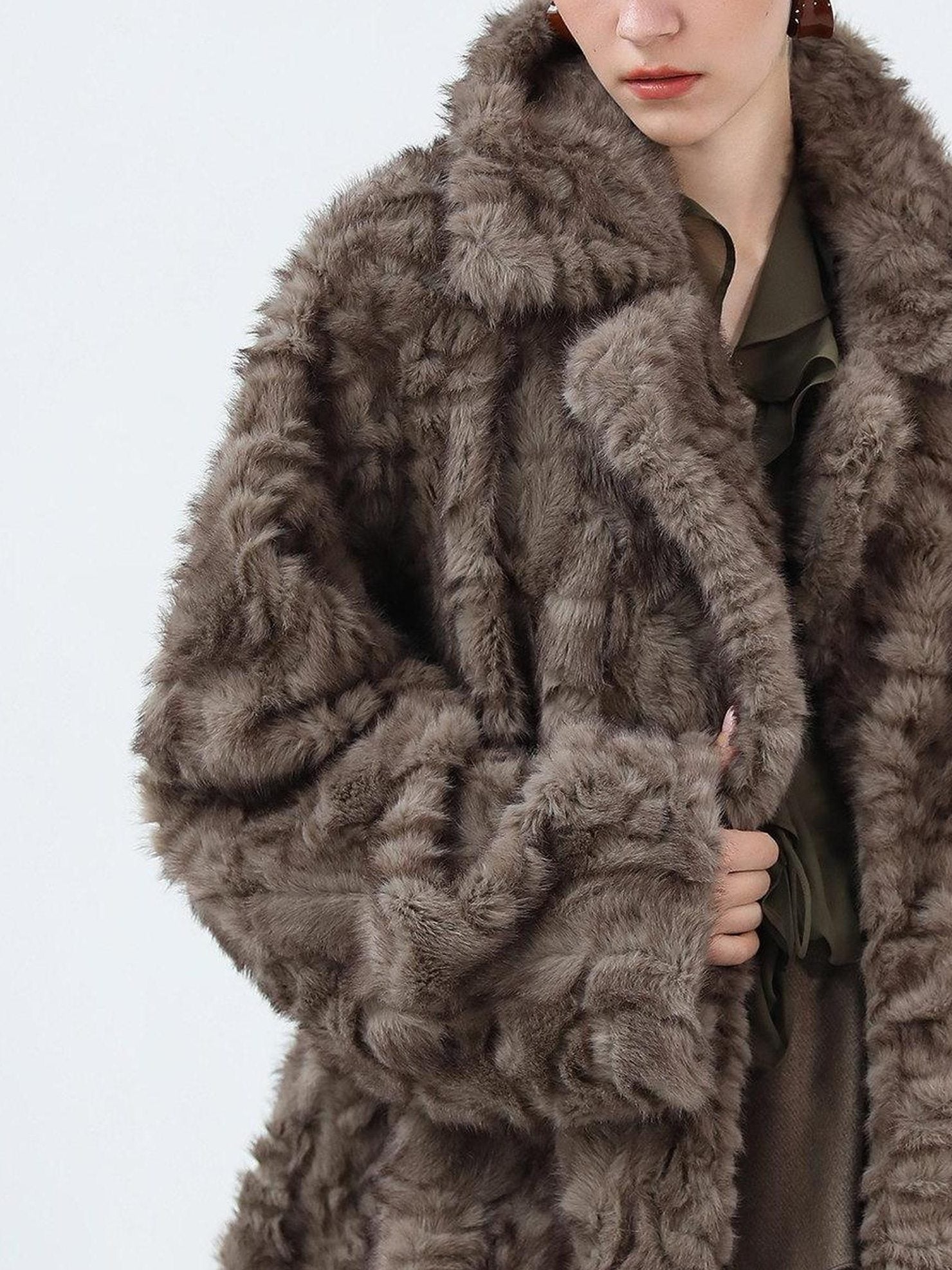 COCOBELLA Extra Thick Plush Straight Cut Retro Commuter Women Faux Fur Coats