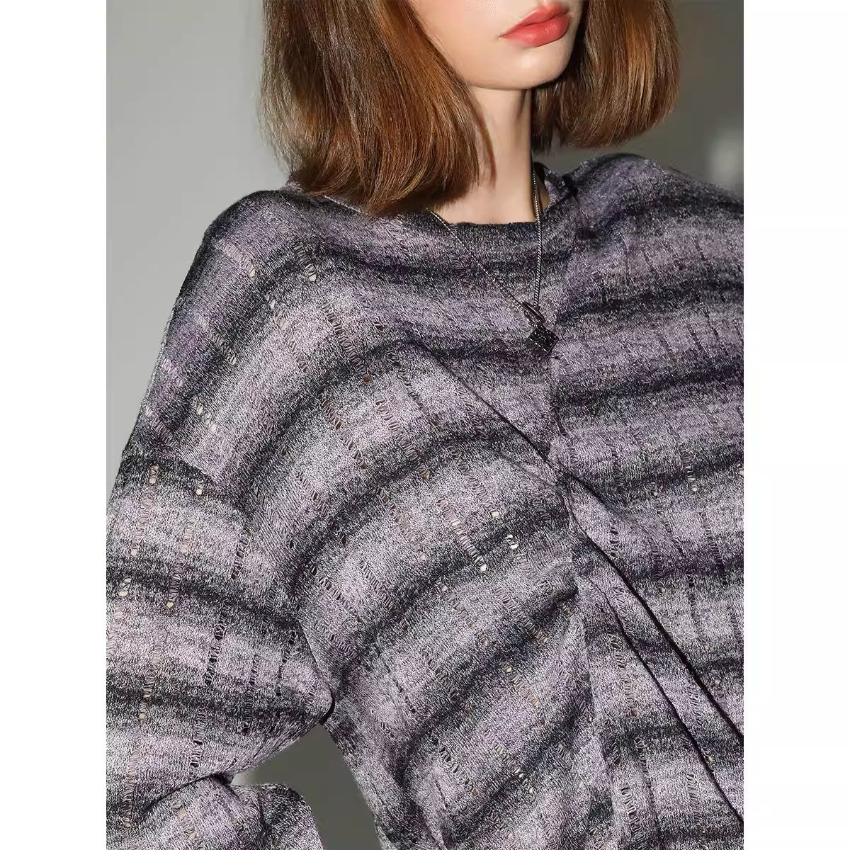 COCOBELLA_Frayed_Jacquard_Loose_Fit_Streetwear_Striped_Long_Sleeve_Crewneck_Shirts_MISSTT