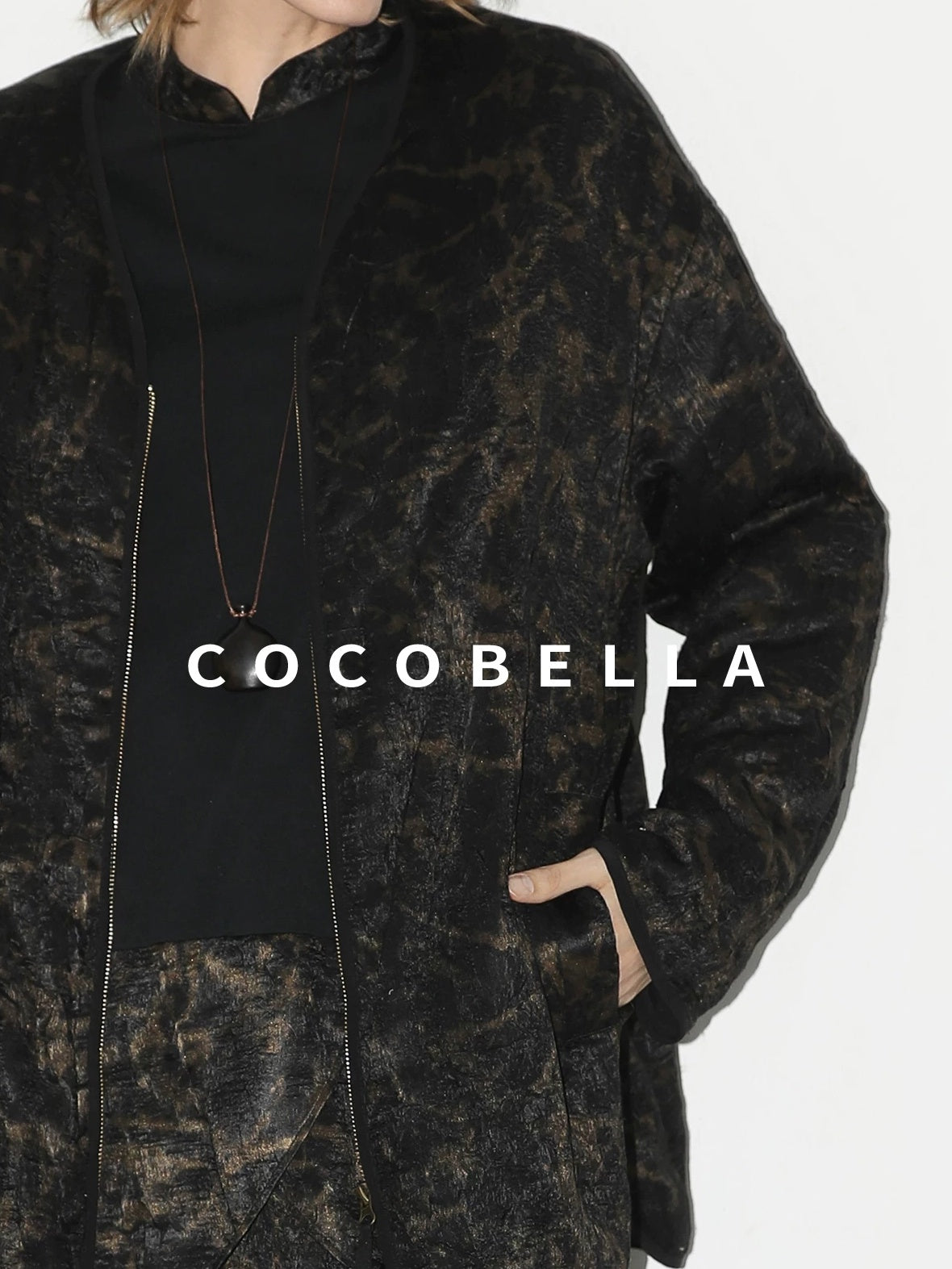 COCOBELLA Gold Trim Insulated Straight Fit V Neck Zip Pockets Women Short Padded Jackets