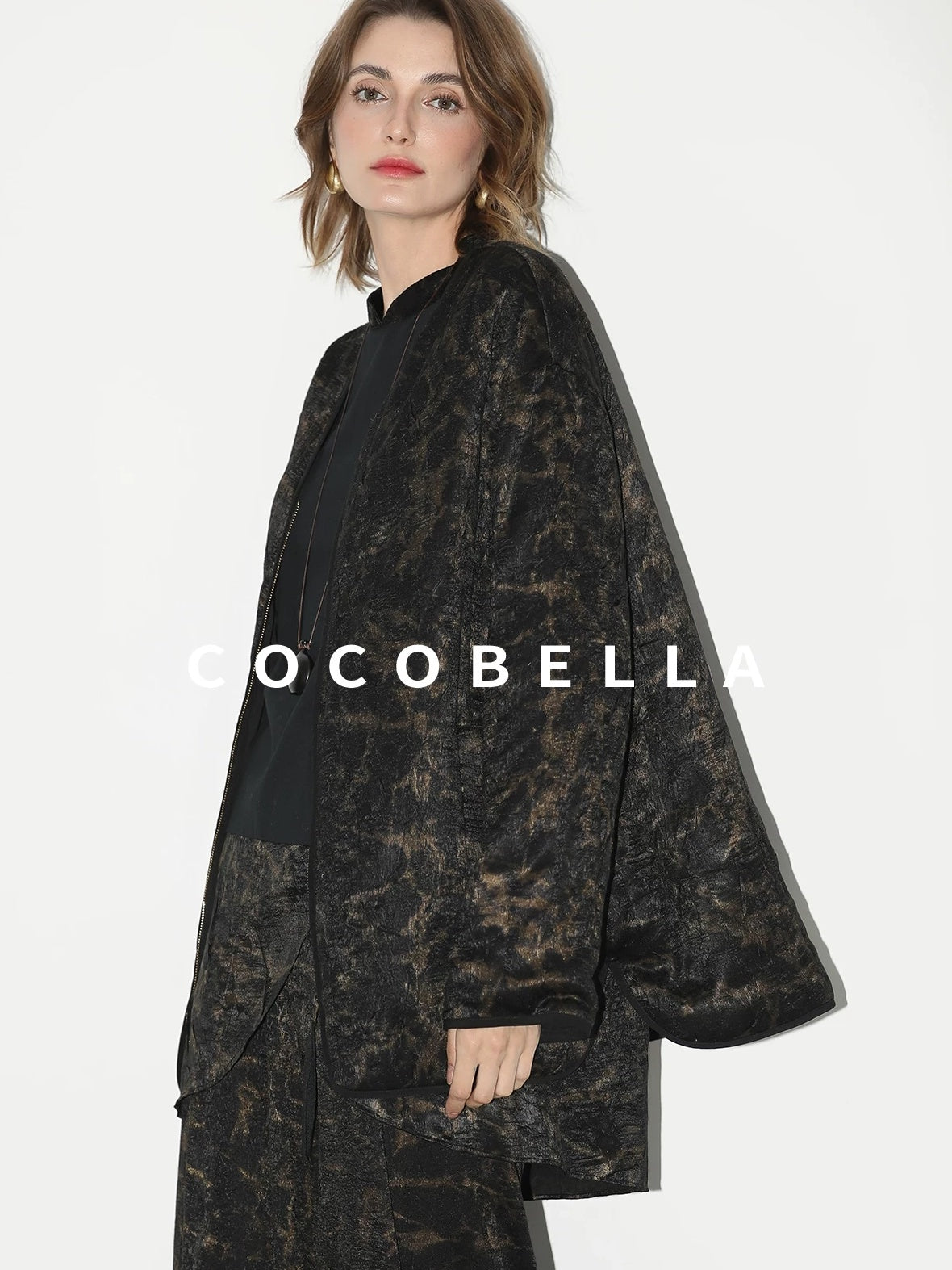 COCOBELLA Gold Trim Insulated Straight Fit V Neck Zip Pockets Women Short Padded Jackets