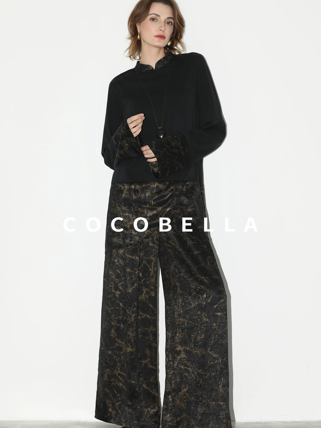 COCOBELLA Gold Trim Insulated Straight Fit V Neck Zip Pockets Women Short Padded Jackets