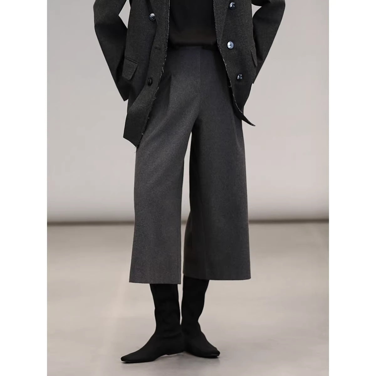 COCOBELLA_High_Waist_Sculpted_Tailored_Wide_Leg_Office_Chic_Paris_Gray_Wool_Blend_Pants_MISSTT