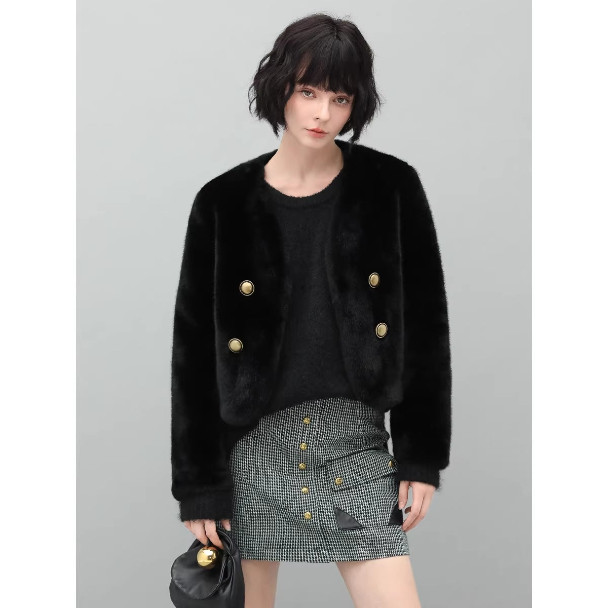 COCOBELLA_Luxurious_Faux_Fur_Double_Breasted_V_Neck_Standard_Fit_Ladies_Commuter_Jackets_MISSTT