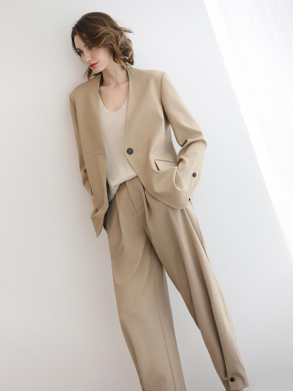 COCOBELLA Pleated Minimal Harem Tapered Natural Waist Office Ol Ladies Khaki Pants