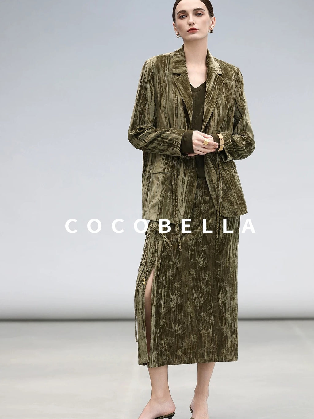 COCOBELLA Retro Green Chinese Tie Detail 3D Embellished Mid Waist Pleated Midi Skirts