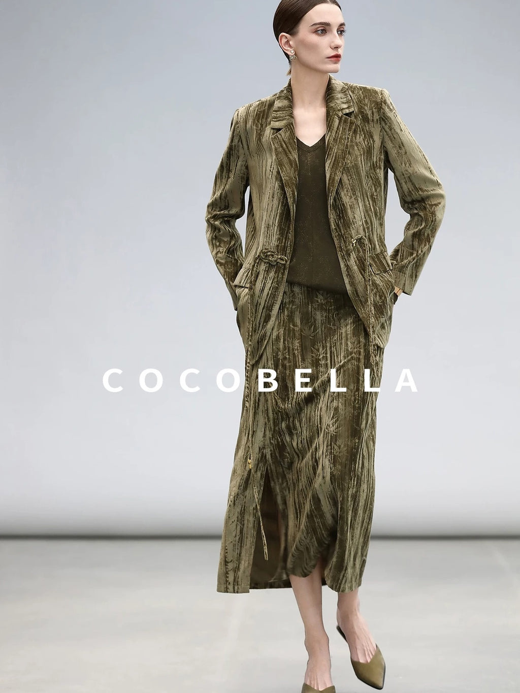 COCOBELLA Retro Green Chinese Tie Detail 3D Embellished Mid Waist Pleated Midi Skirts