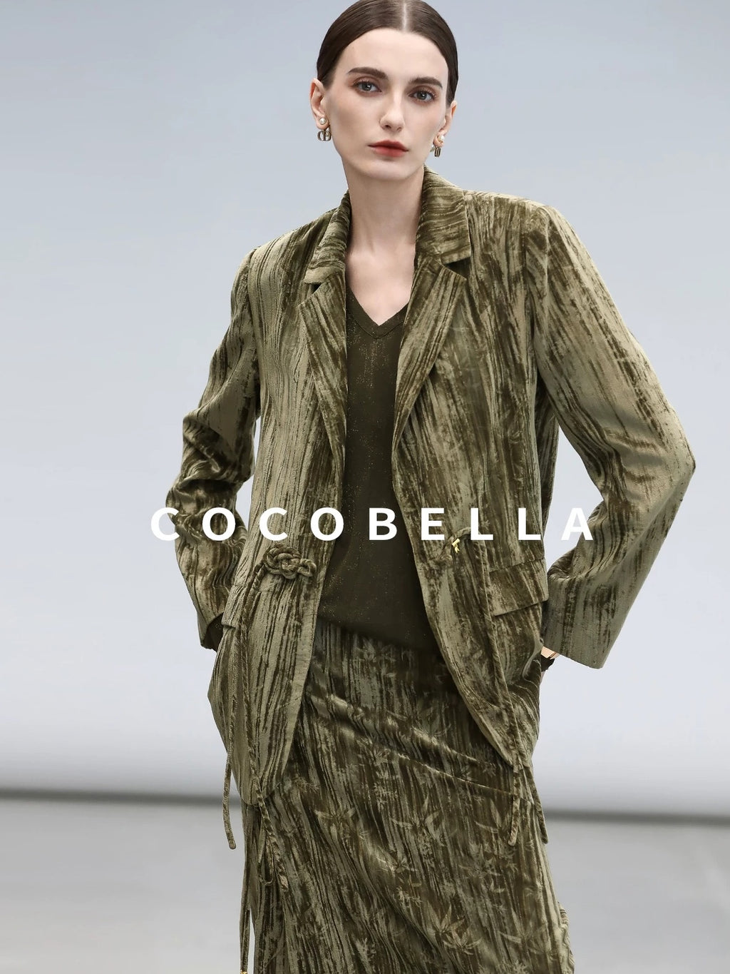 COCOBELLA Retro Green Chinese Tie Detail 3D Embellished Mid Waist Pleated Midi Skirts