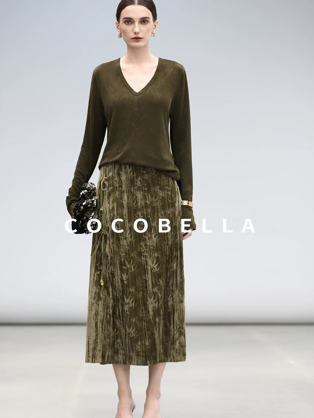 COCOBELLA Retro Green Chinese Tie Detail 3D Embellished Mid Waist Pleated Midi Skirts