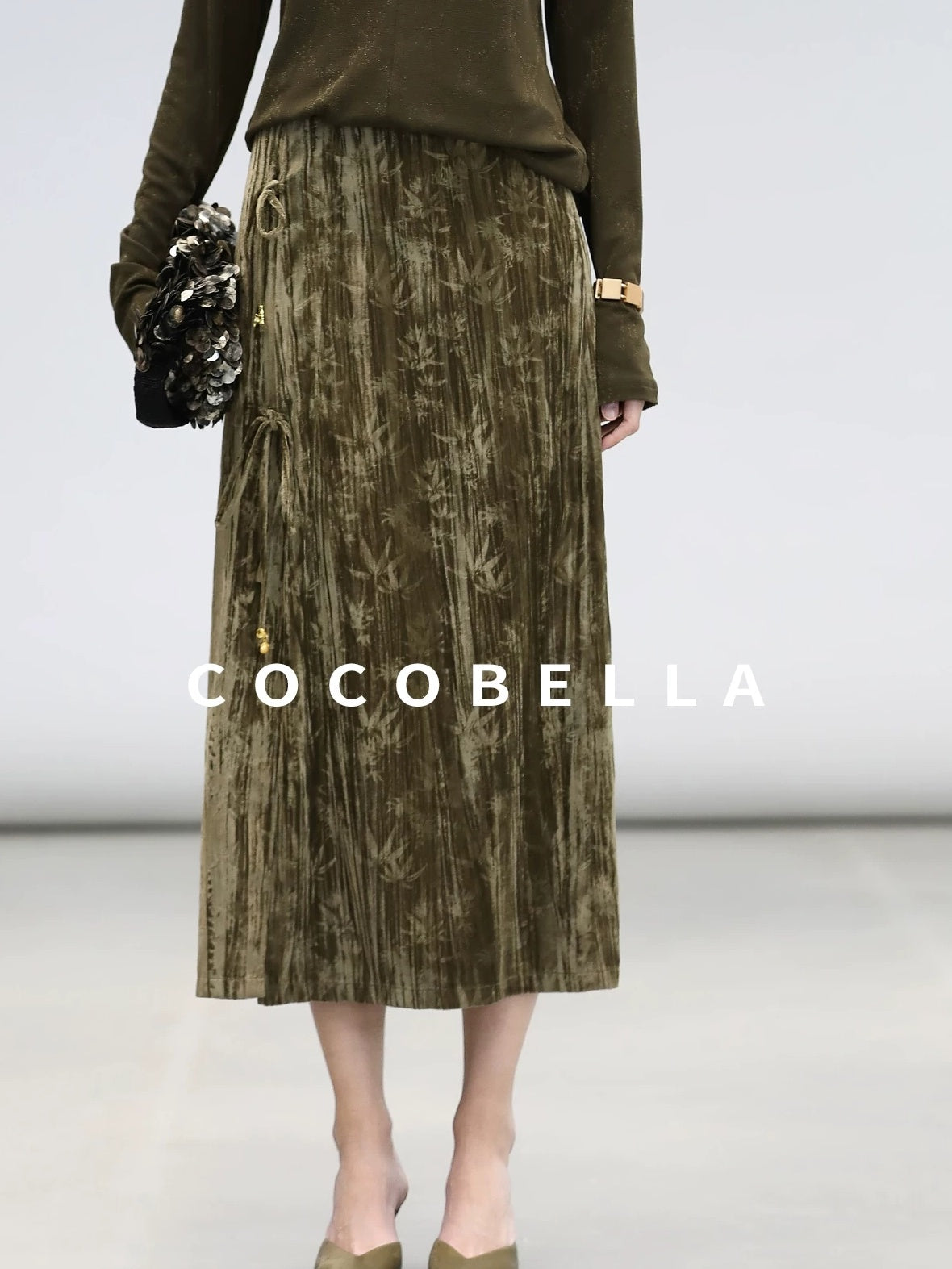 COCOBELLA Retro Green Chinese Tie Detail 3D Embellished Mid Waist Pleated Midi Skirts