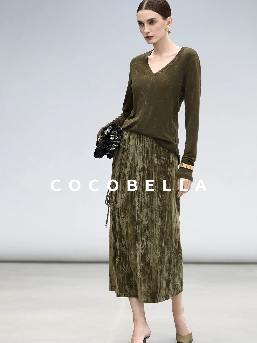 COCOBELLA Retro Green Chinese Tie Detail 3D Embellished Mid Waist Pleated Midi Skirts