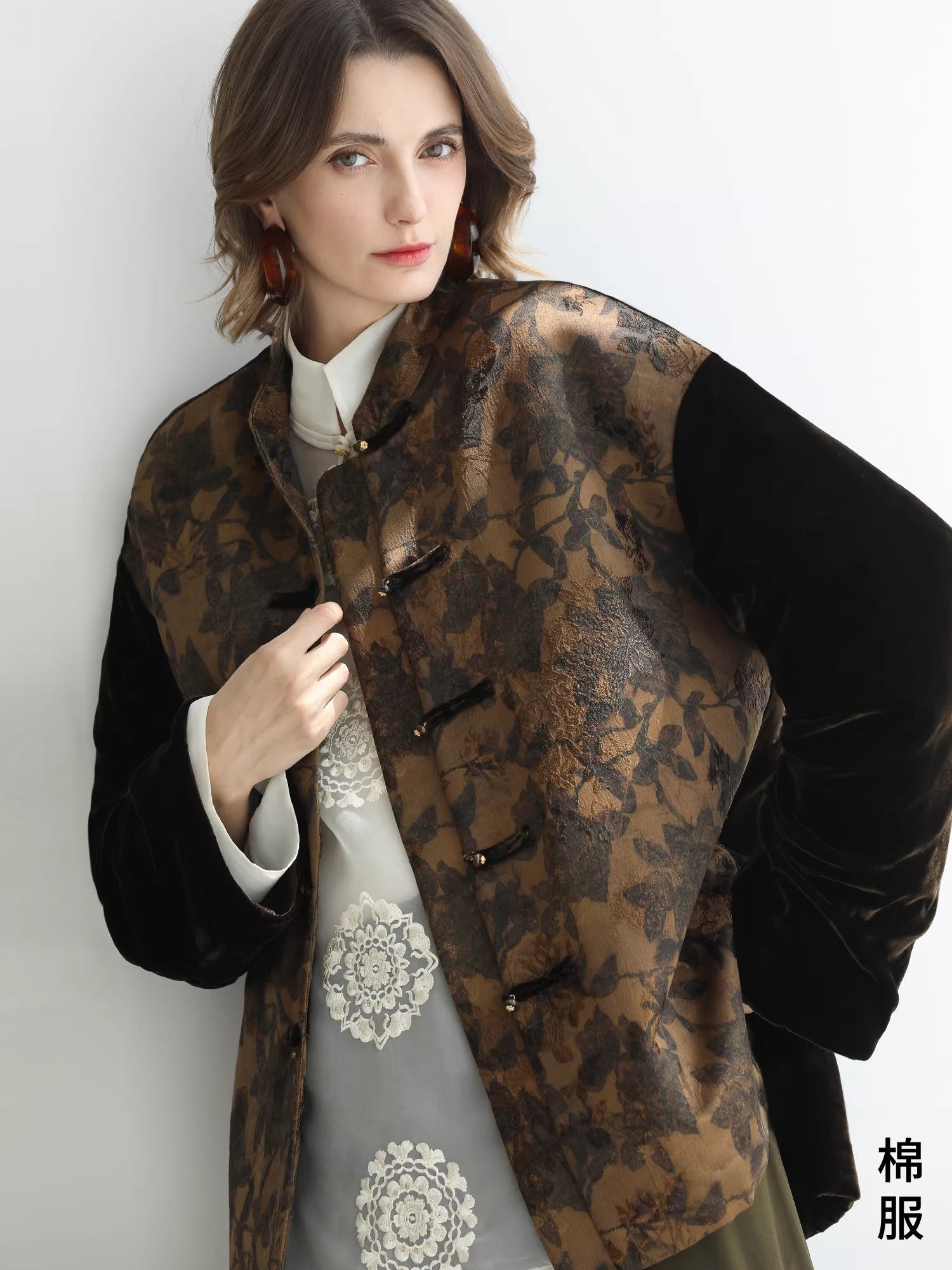 COCOBELLA_Shape_Retention_Modern_Chinese_Loose_Printed_3D_Embellished_Women_Velvet_Jackets_MISSTT