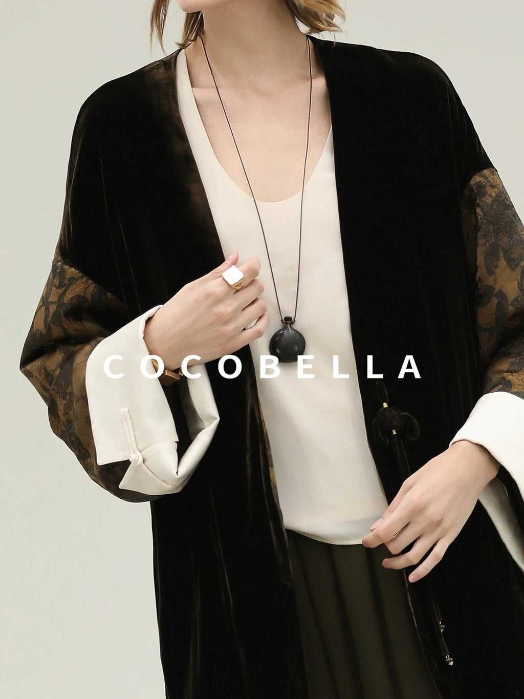 COCOBELLA Shape Retention Modern Chinese Loose Printed 3D Embellished Women Velvet Jackets
