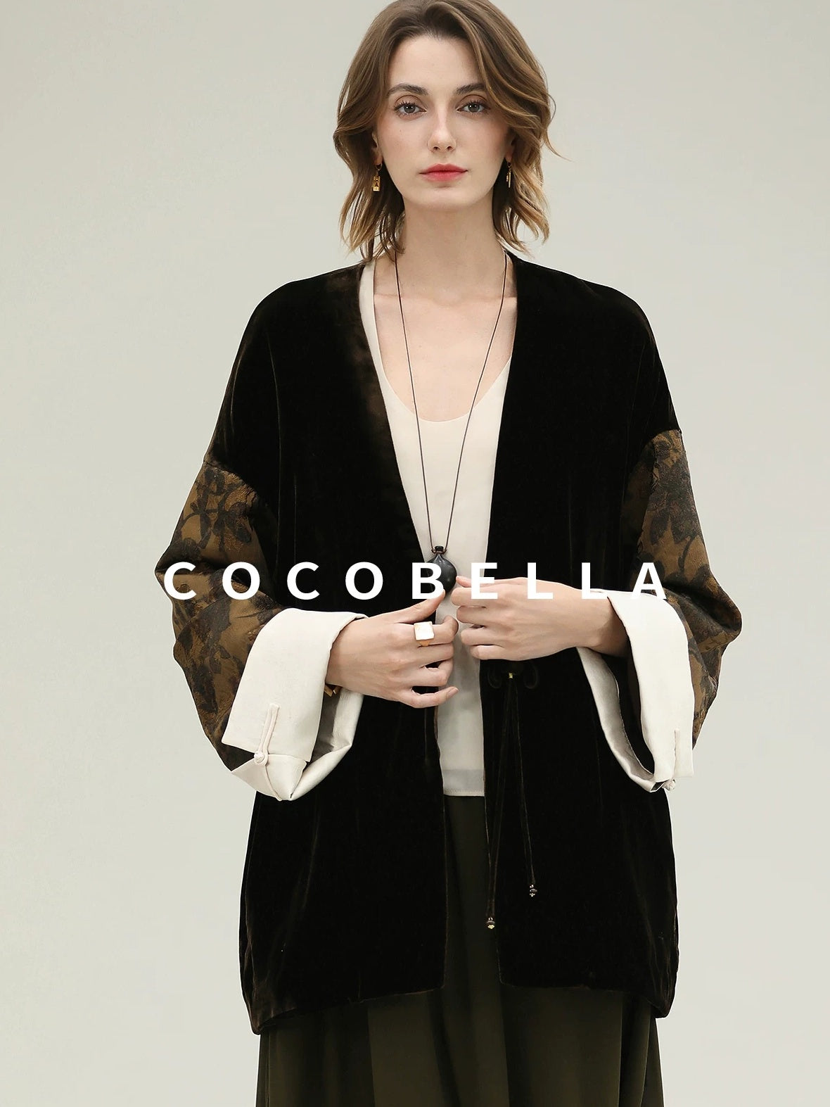 COCOBELLA Shape Retention Modern Chinese Loose Printed 3D Embellished Women Velvet Jackets