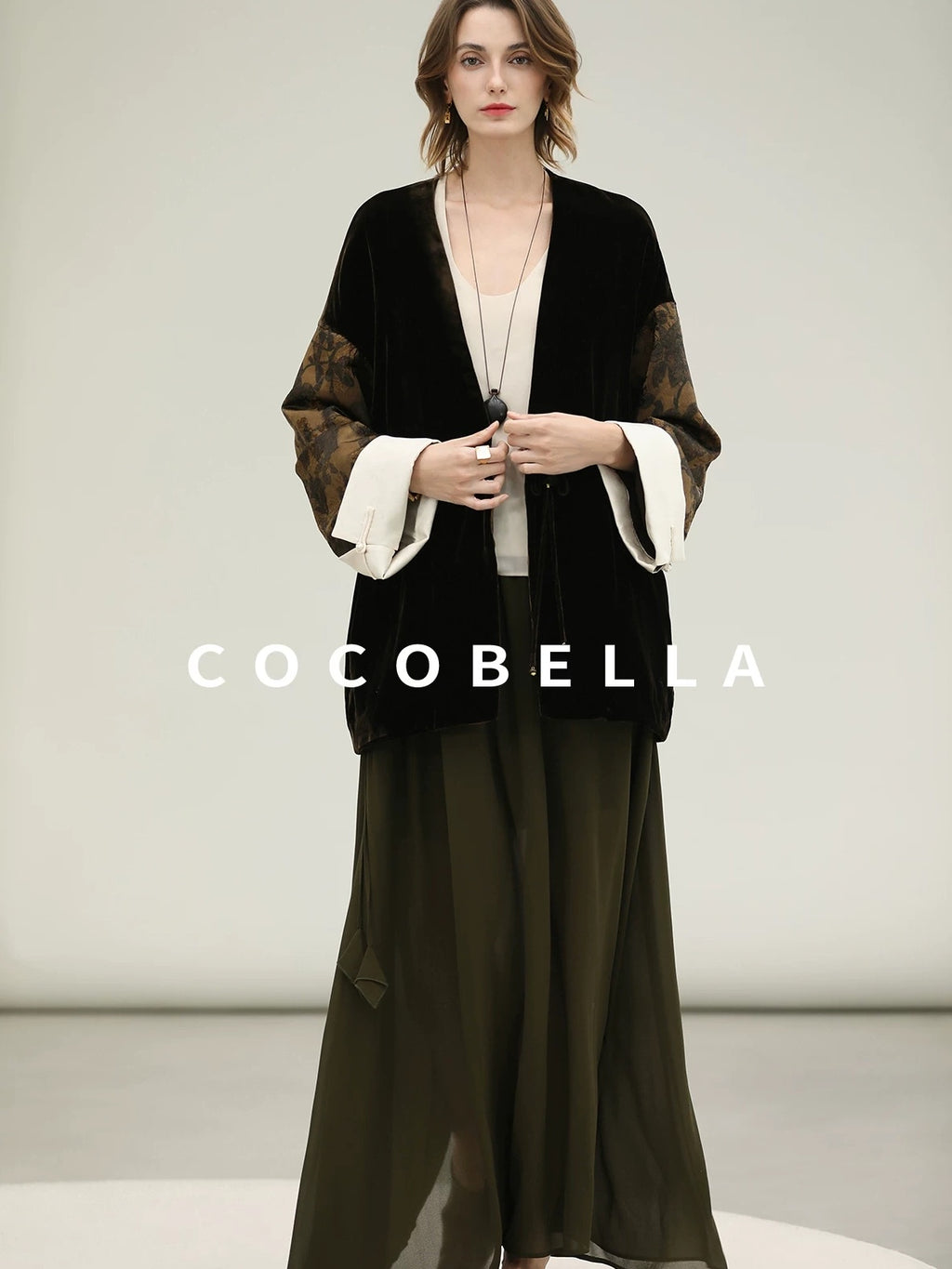 COCOBELLA Shape Retention Modern Chinese Loose Printed 3D Embellished Women Velvet Jackets