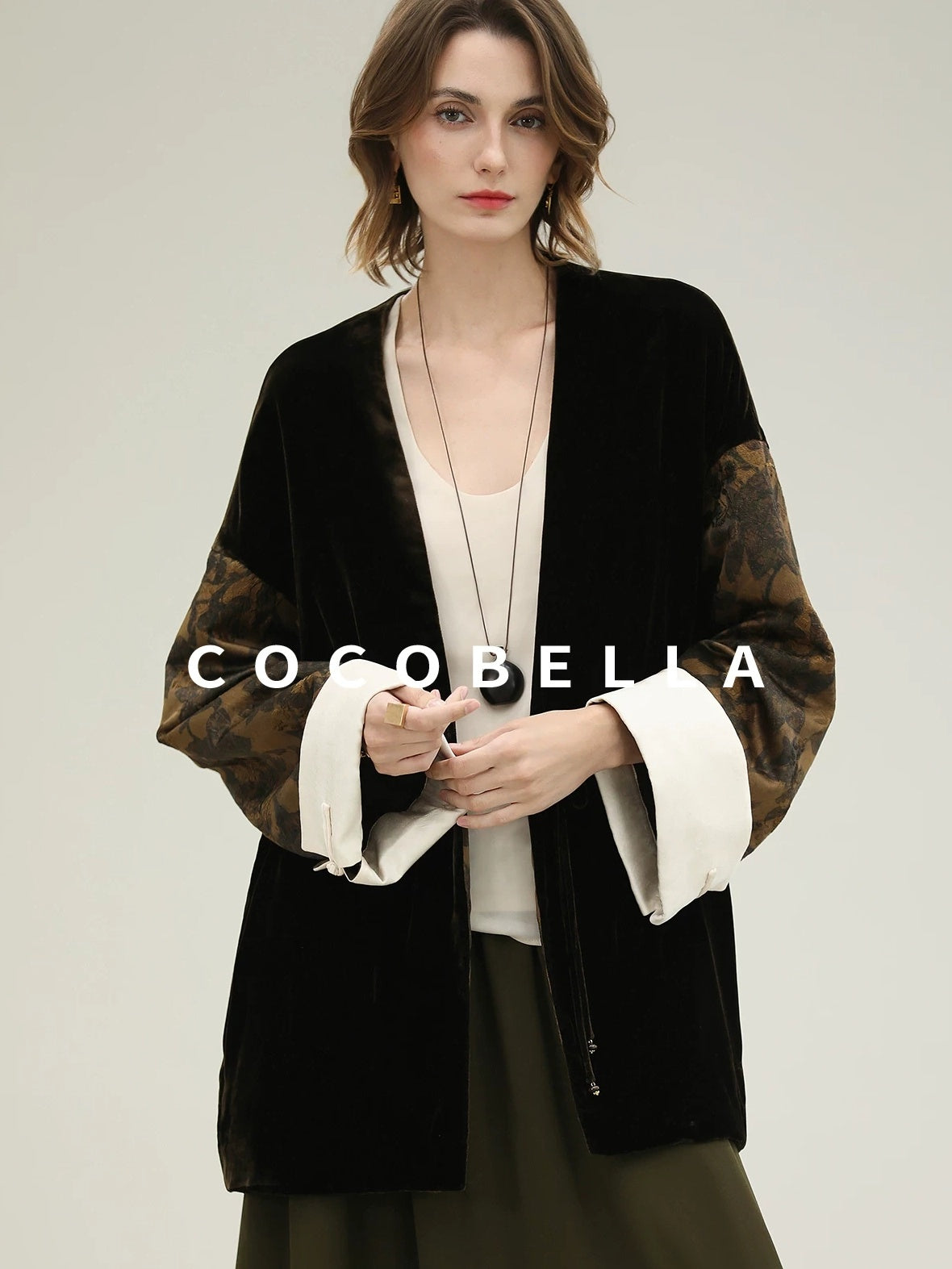 COCOBELLA Shape Retention Modern Chinese Loose Printed 3D Embellished Women Velvet Jackets