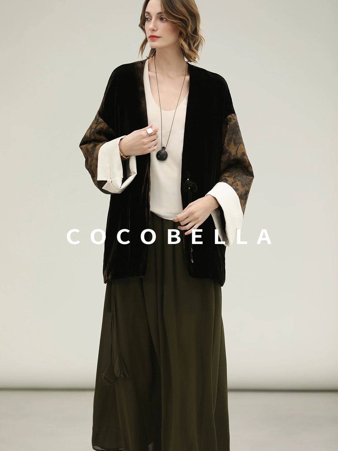 COCOBELLA Shape Retention Modern Chinese Loose Printed 3D Embellished Women Velvet Jackets