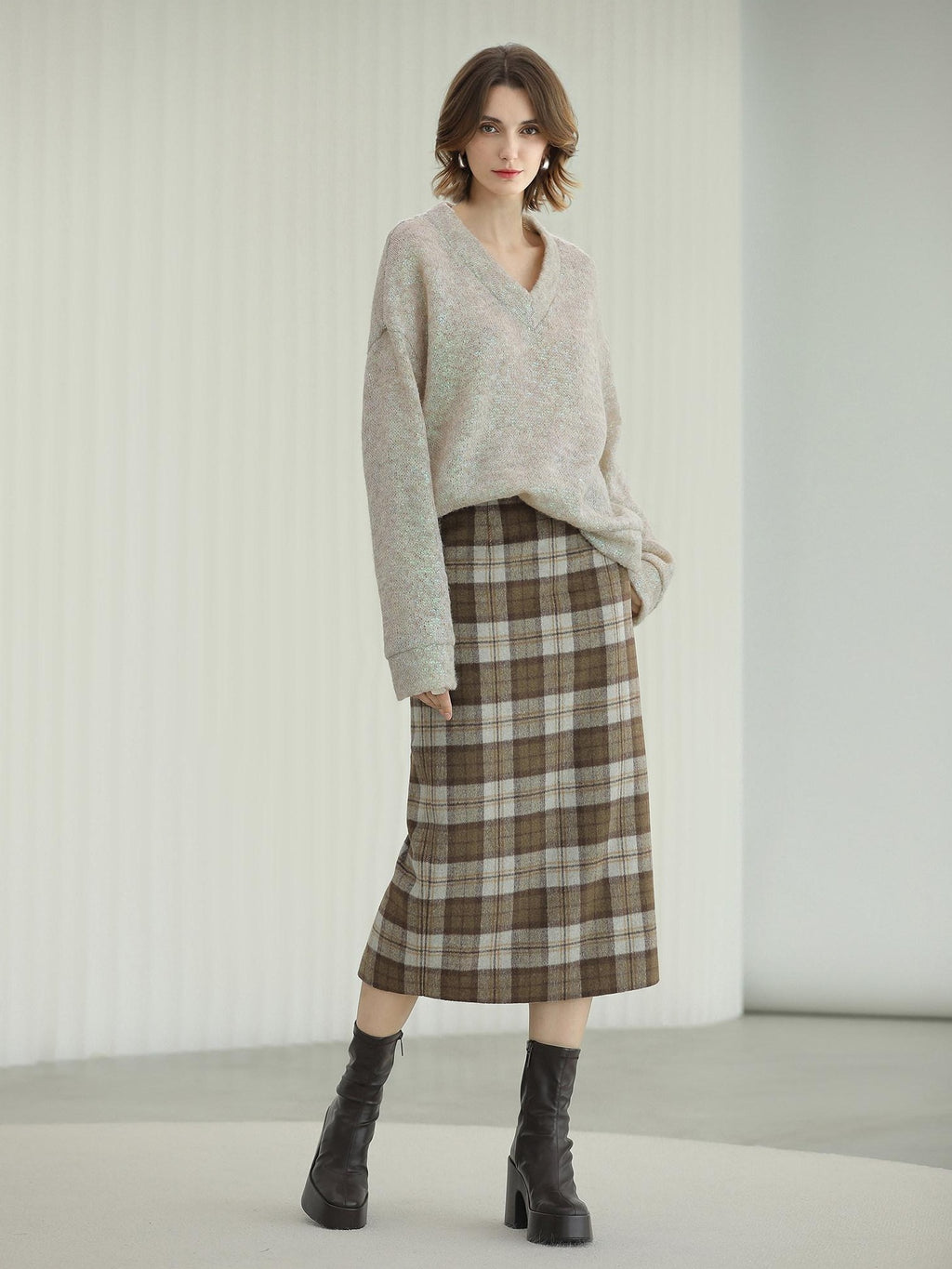 COCOBELLA Soft Iridescent Sequin V Neck Loose Knit Workwear Chic Women Knit Sweater