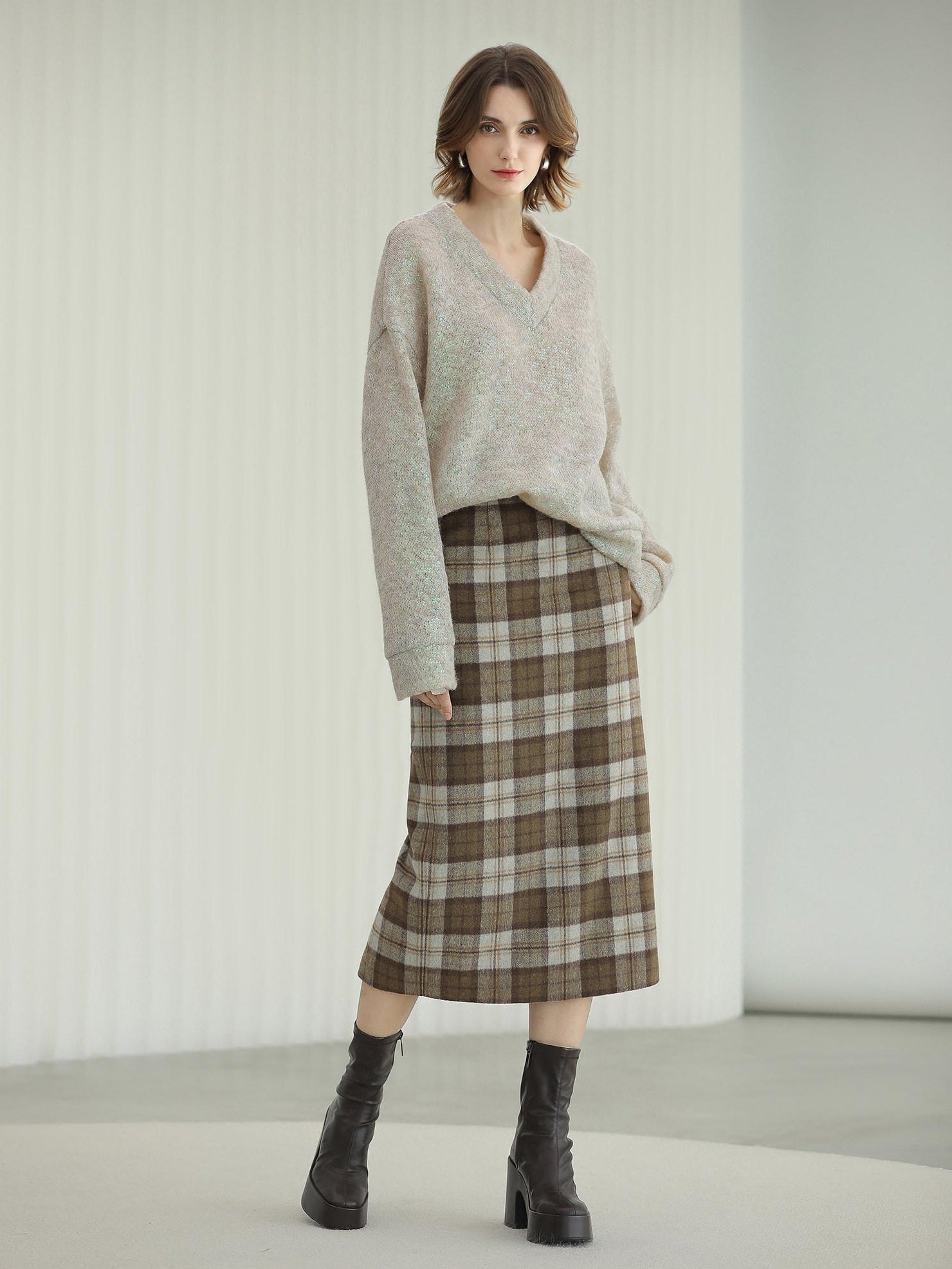 COCOBELLA Soft Iridescent Sequin V Neck Loose Knit Workwear Chic Women Knit Sweater