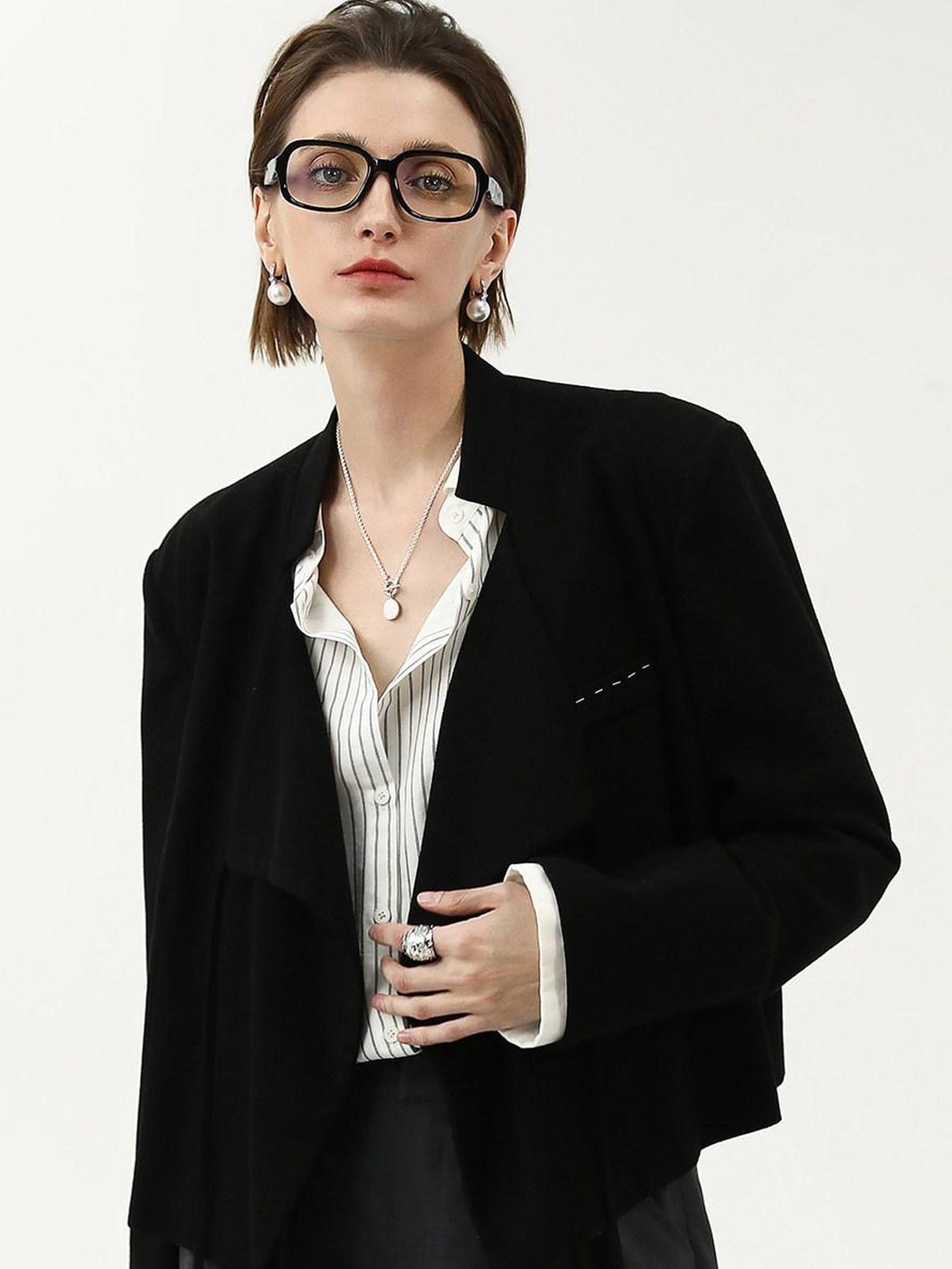 COCOBELLA Streamlined Office Straight Cut Topstitched Detachable Cuffs Women Black Blazers