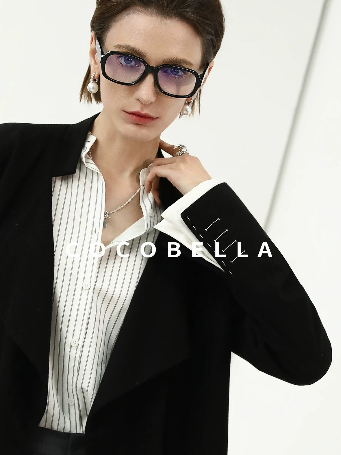 COCOBELLA Streamlined Office Straight Cut Topstitched Detachable Cuffs Women Black Blazers