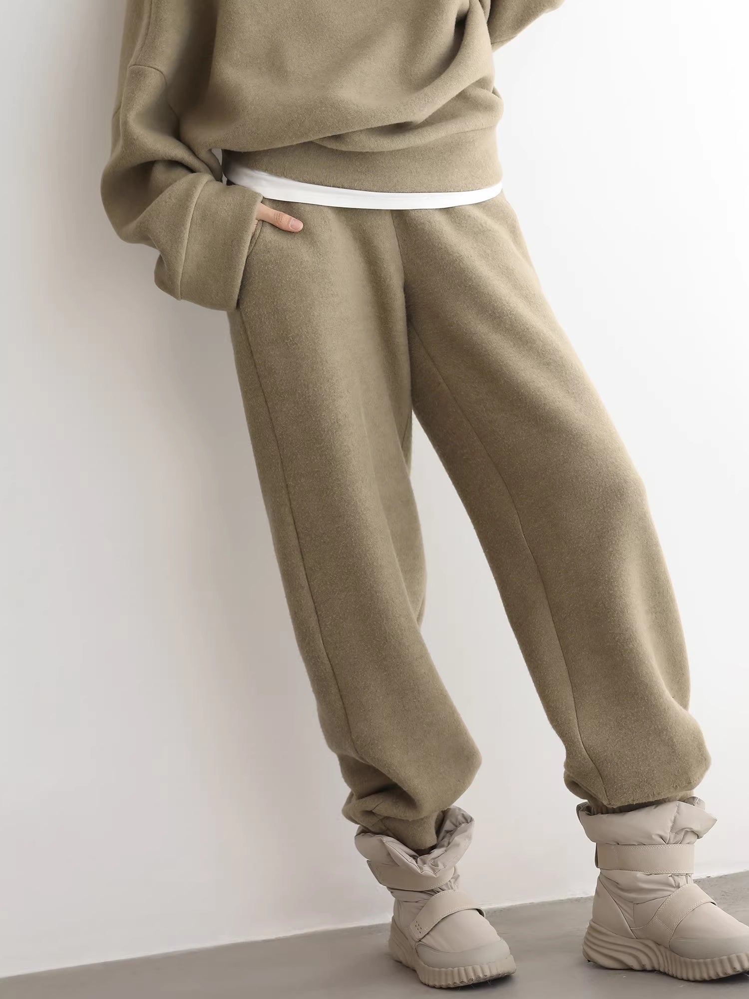 COCOBELLA_Stretch_Knit_Jogger_Natural_Waist_Minimal_Commuter_Women_Solid_Pants_MISSTT