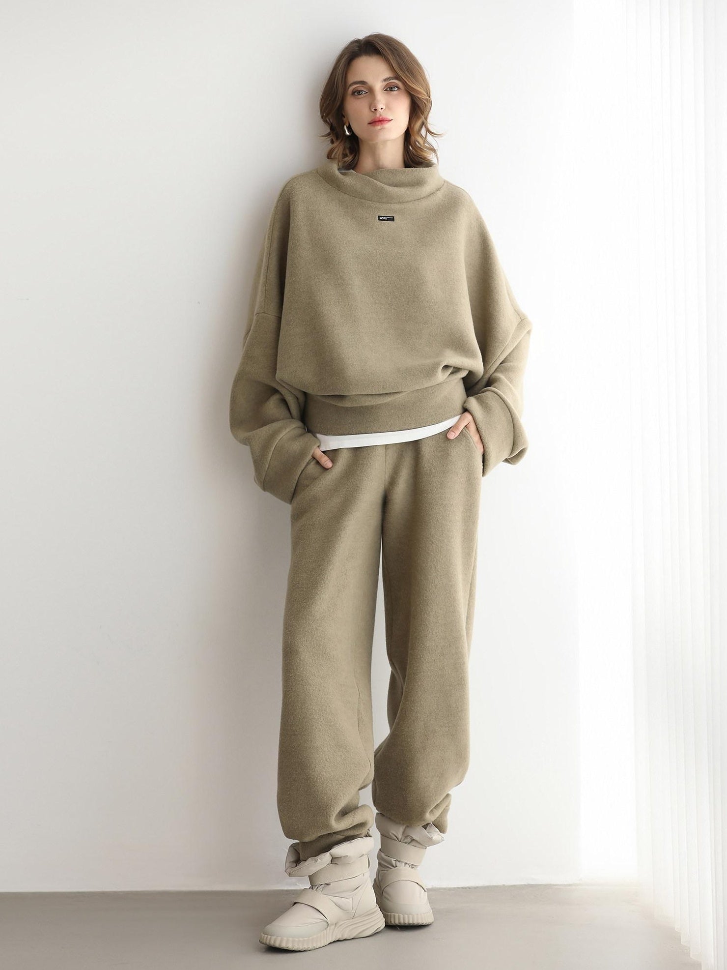 COCOBELLA Stretch Knit Jogger Natural Waist Minimal Commuter Women Solid Pants