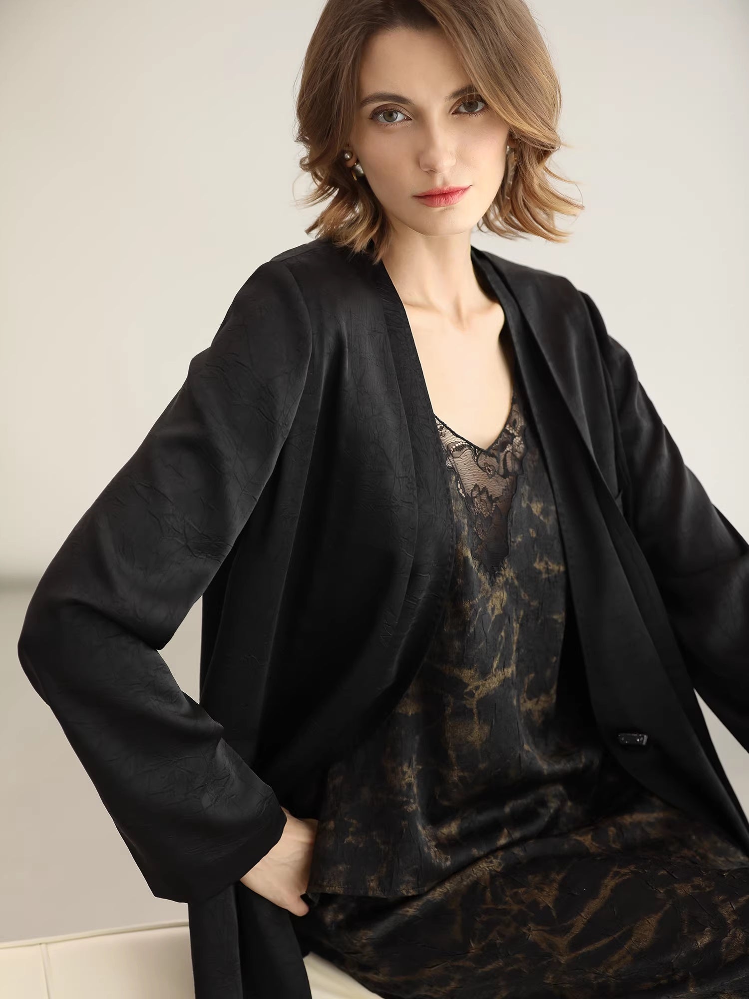 COCOBELLA_Tailored_One_Button_Straight_Cut_Pockets_Women_Commuter_Black_Blazers_MISSTT