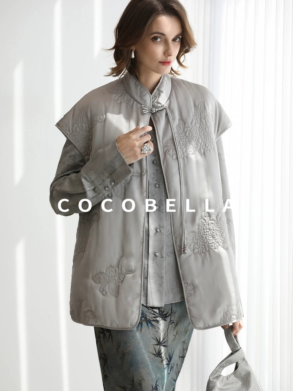 COCOBELLA Thick Embroidered Short Sleeve Stand Collar Office Frog Buttons Padded Jackets