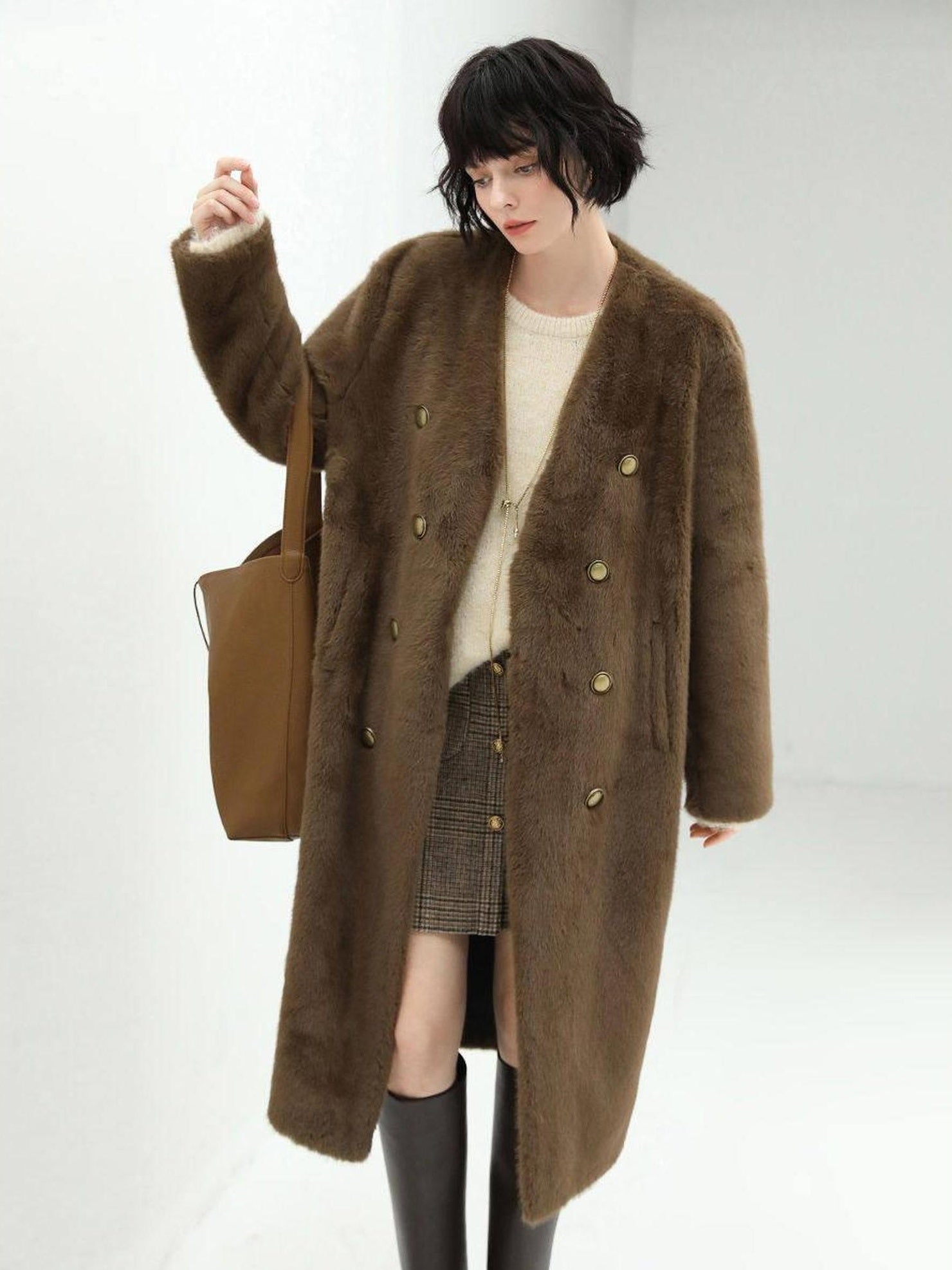 COCOBELLA Thick Plush V Neck Office Standard Fit Women Faux Fur Coats Jackets