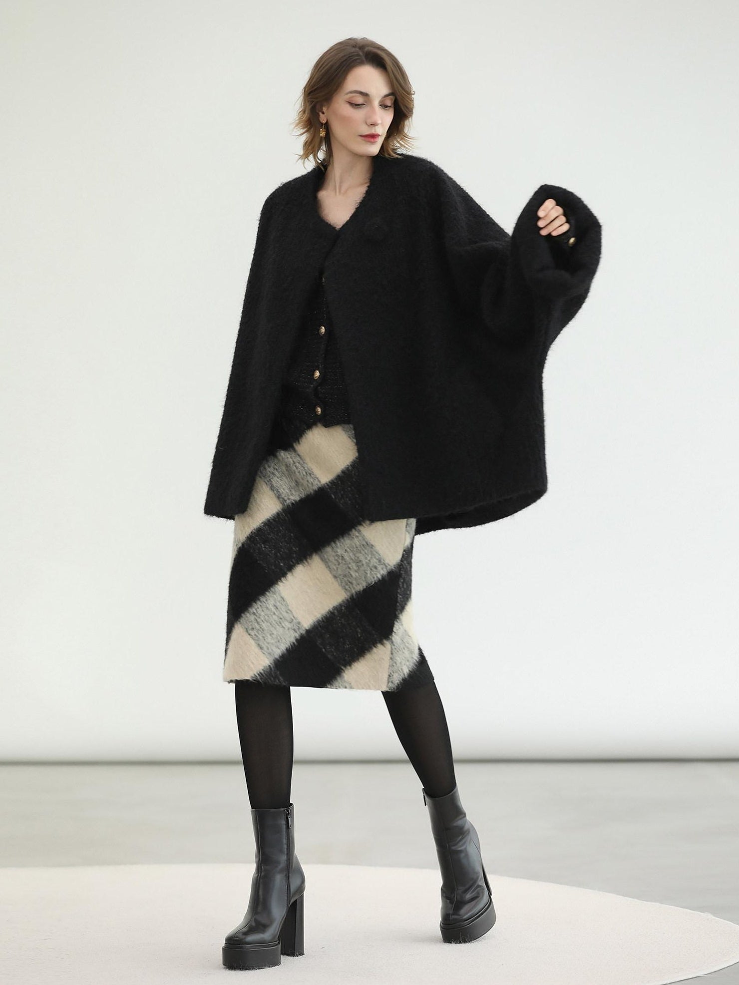 COCOBELLA Thick Polyester Minimalist Loose Fit Round Neck Button Pocket Black Jackets