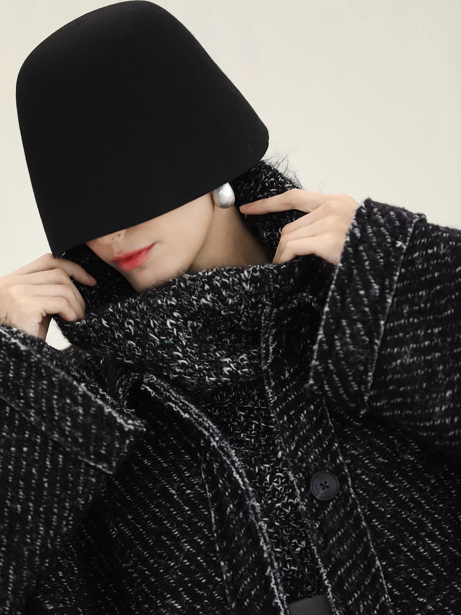 COCOBELLA_Thick_Wool_Blend_Mid_Length_Loose_Ol_Single_Breasted_Snowflake_Black_Jackets_MISSTT