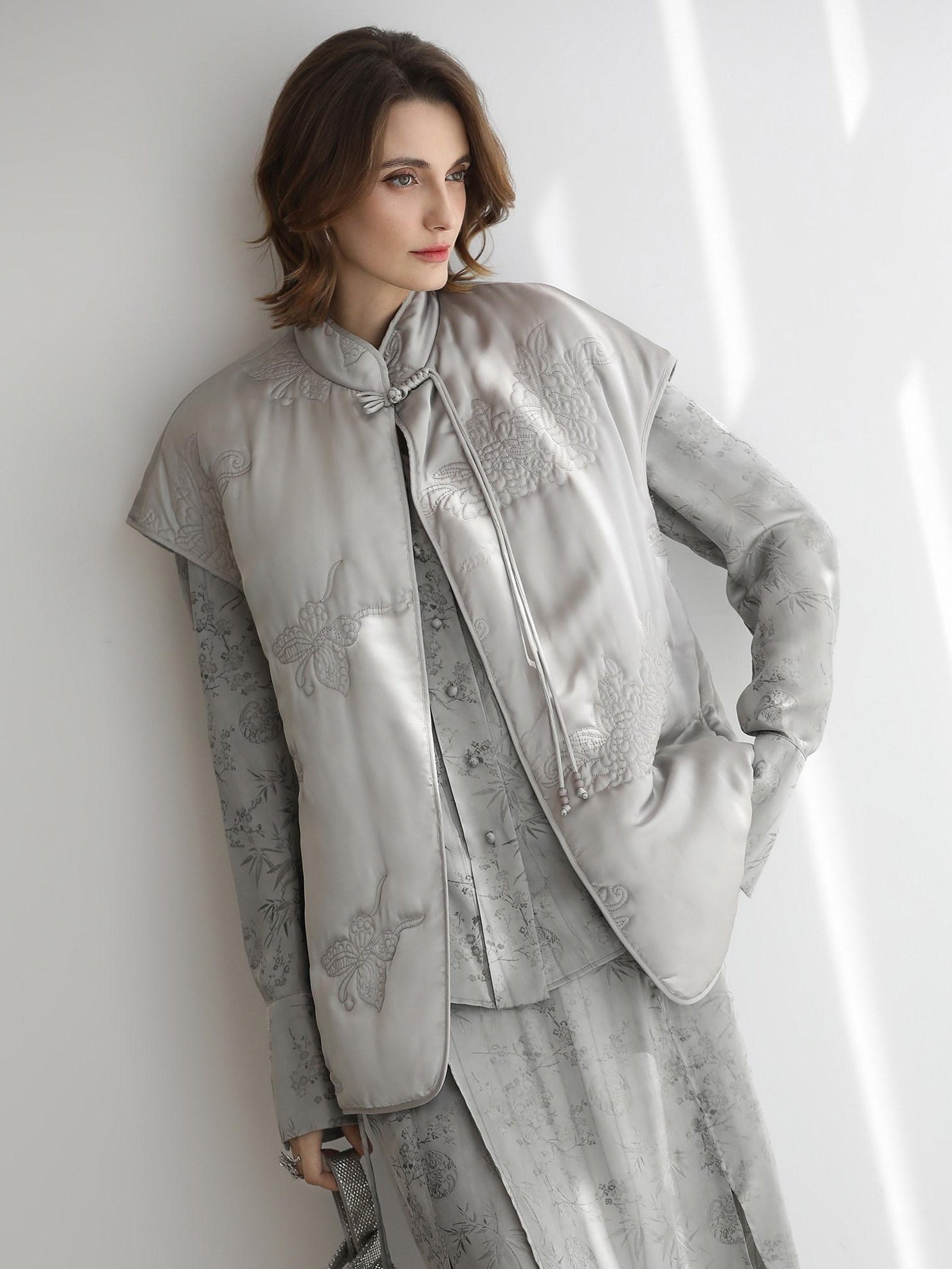 COCOBELLA Thickened Embroidered Short Stand Collar Frog Button Office Padded Jackets