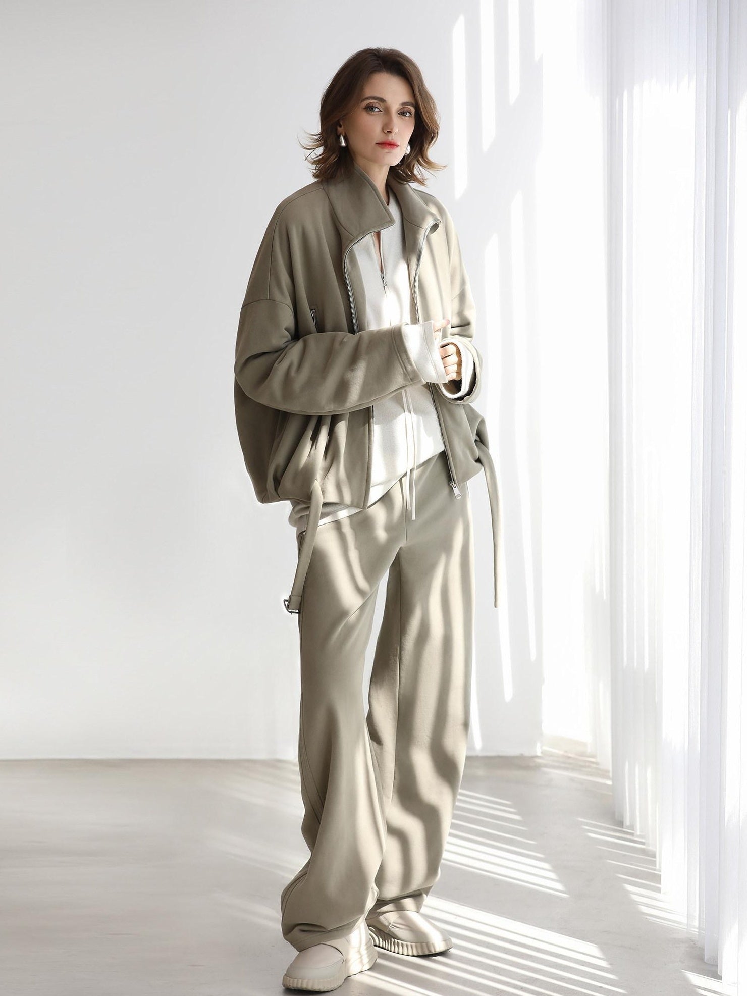 COCOBELLA Warm Thick Cotton Blend Relaxed Fit Zip Up Pocket Solid Versatile Hoodies