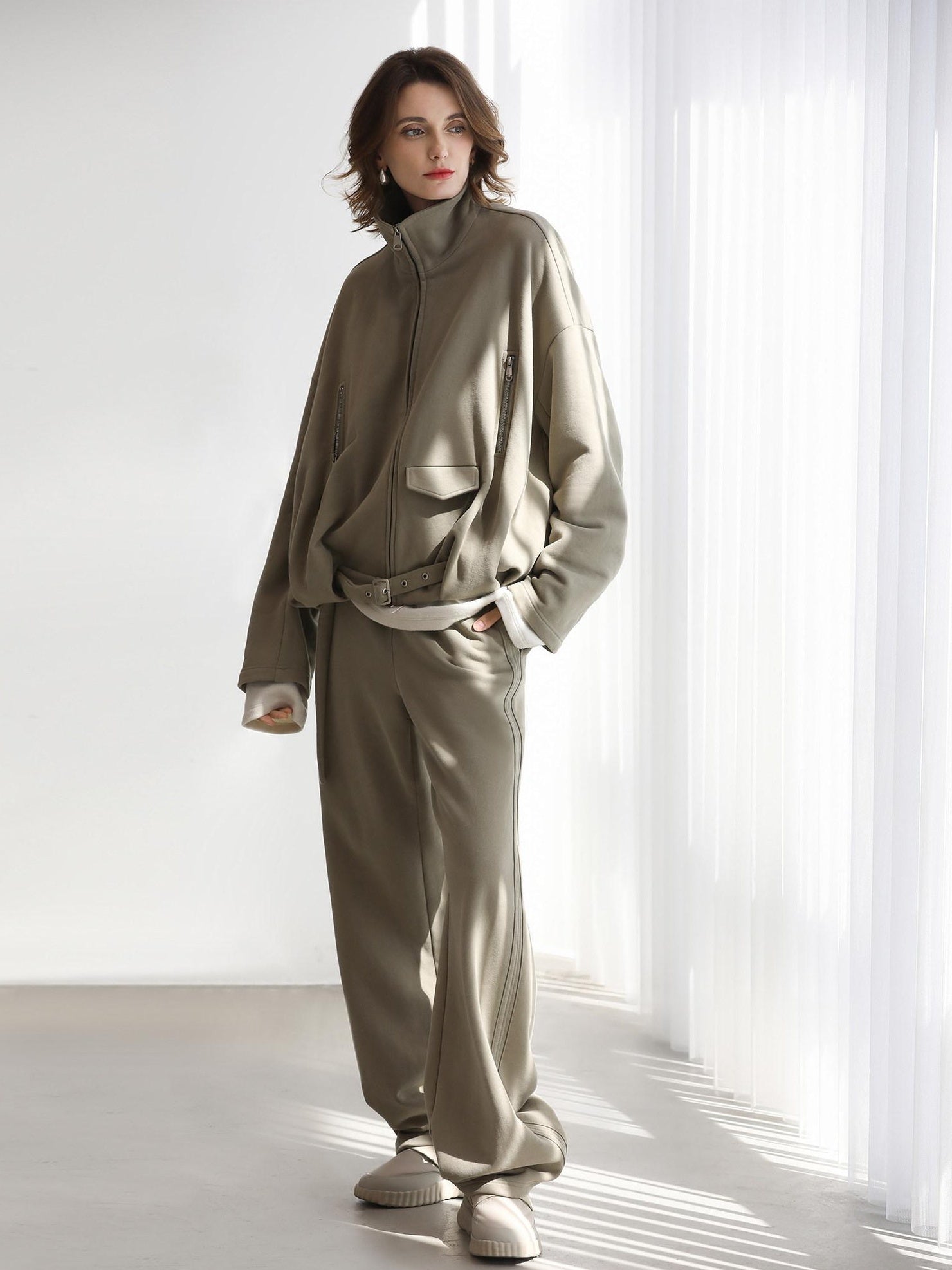 COCOBELLA Warm Thick Cotton Blend Relaxed Fit Zip Up Pocket Solid Versatile Hoodies