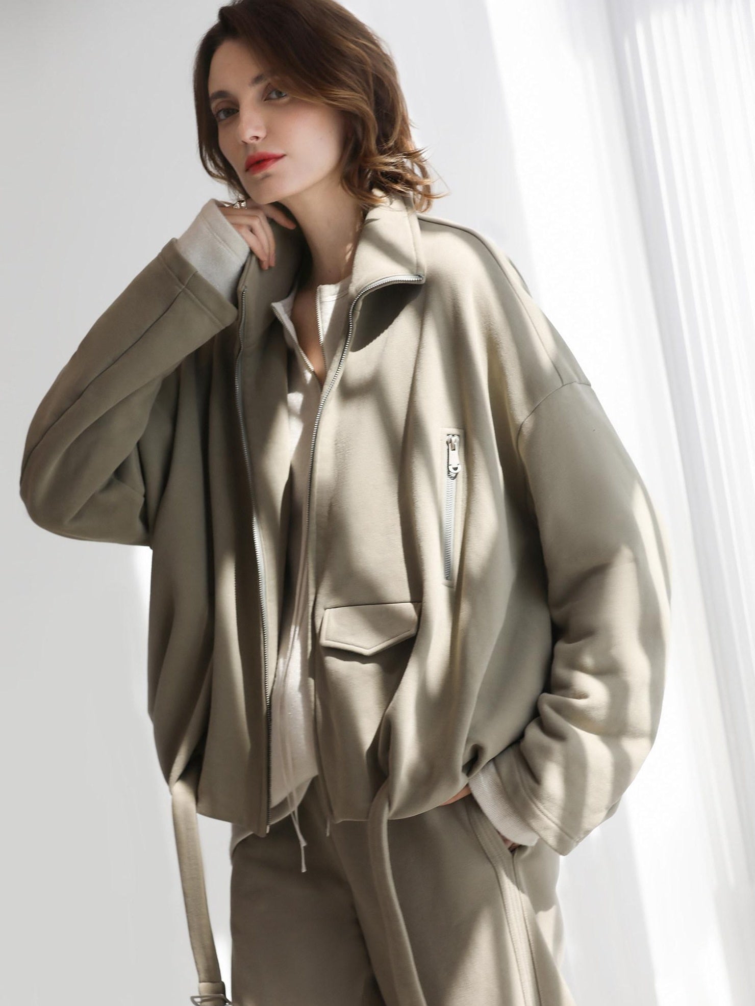 COCOBELLA Warm Thick Cotton Blend Relaxed Fit Zip Up Pocket Solid Versatile Hoodies