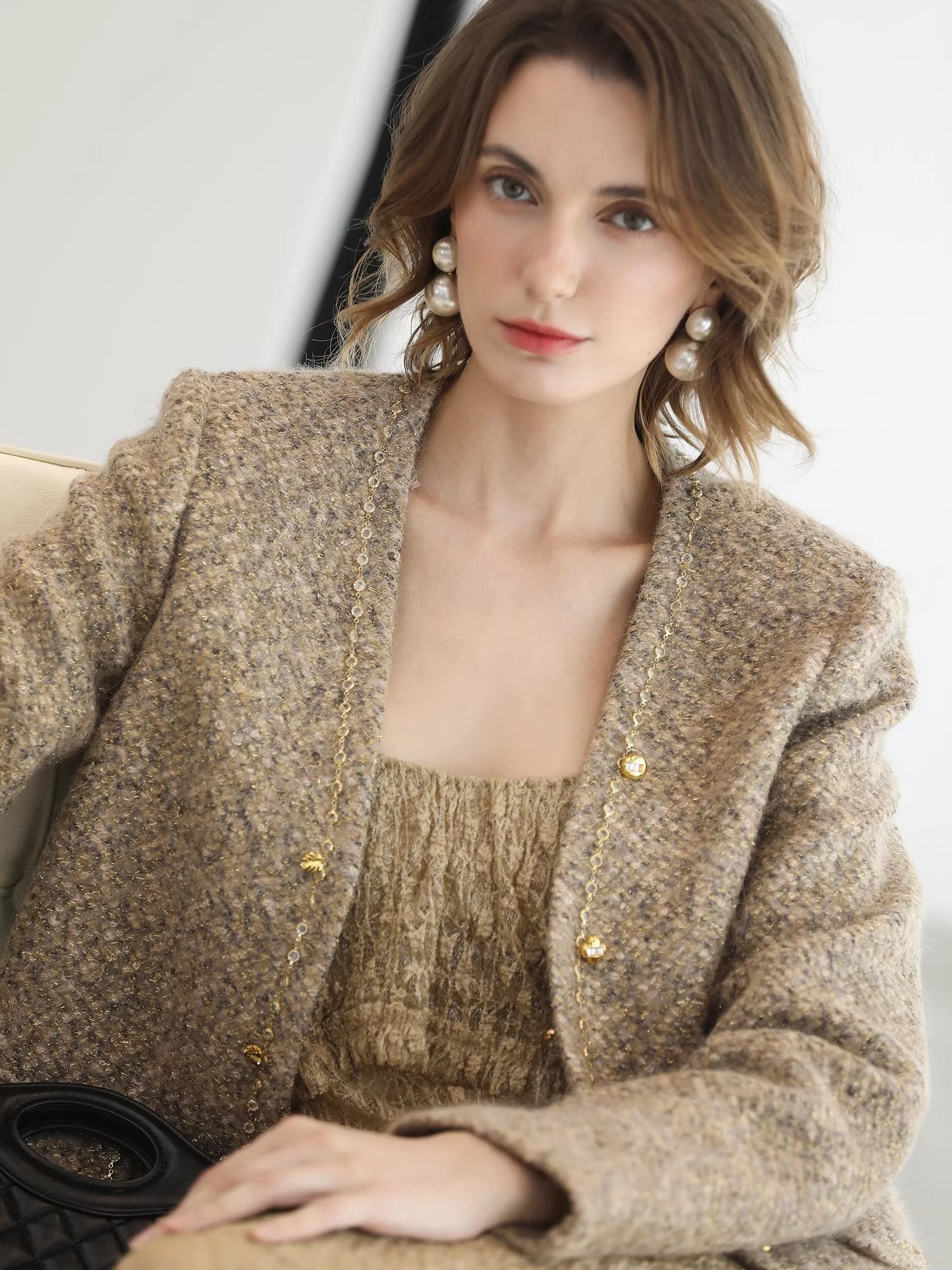 COCOBELLA_Wool_Blend_Lurex_3D_Embellished_Straight_Fit_Ladylike_Office_Blazers_MISSTT